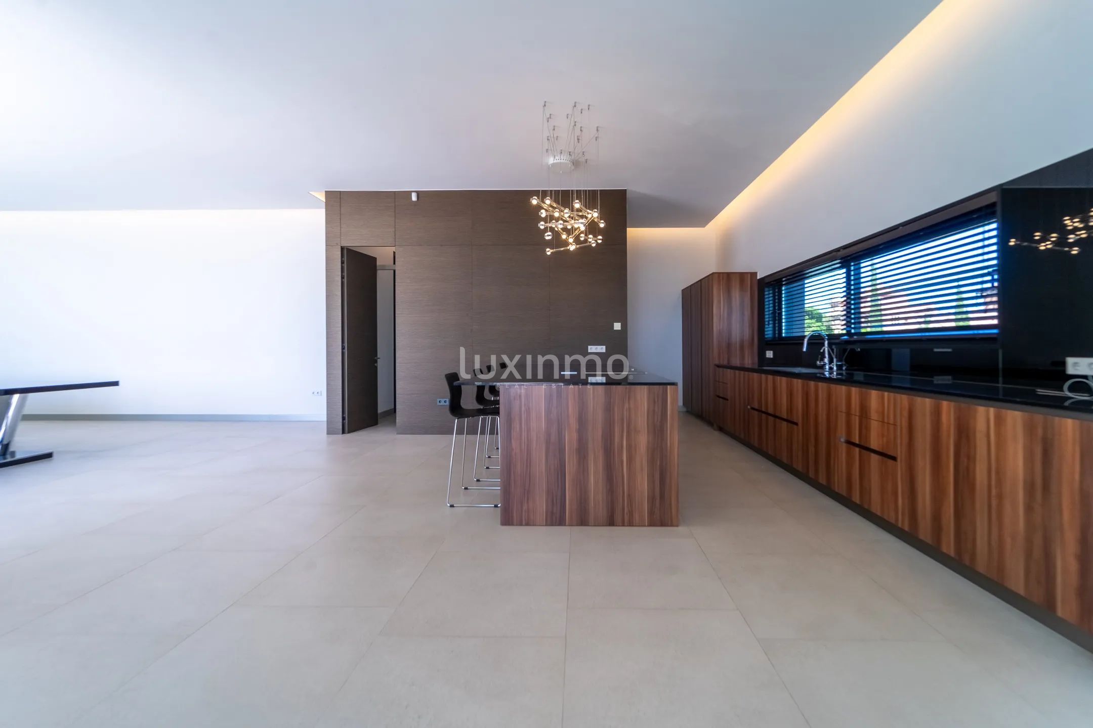 Nowoczesna willa w Siera Cortina — photo 17