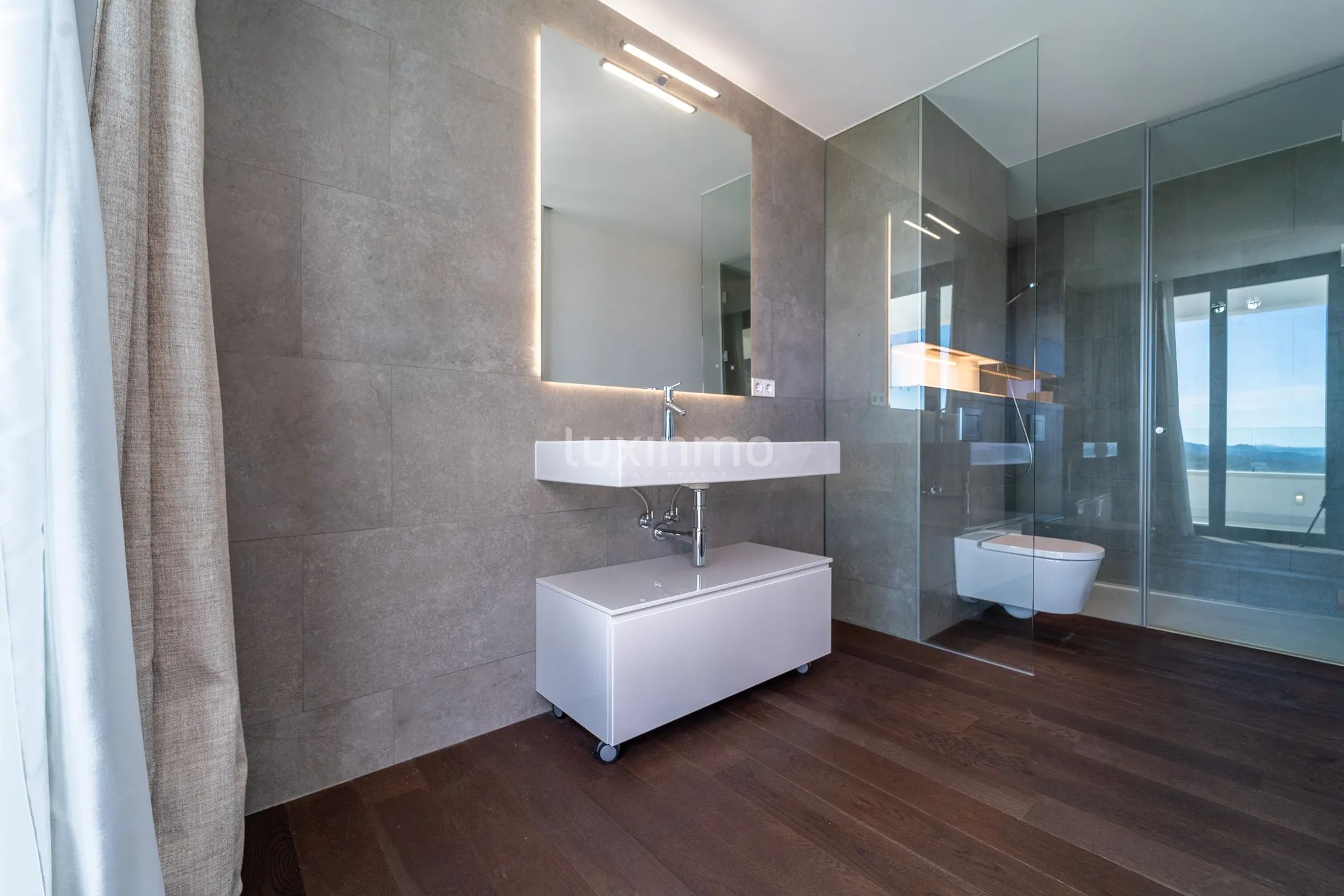 Nowoczesna willa w Siera Cortina — photo 35