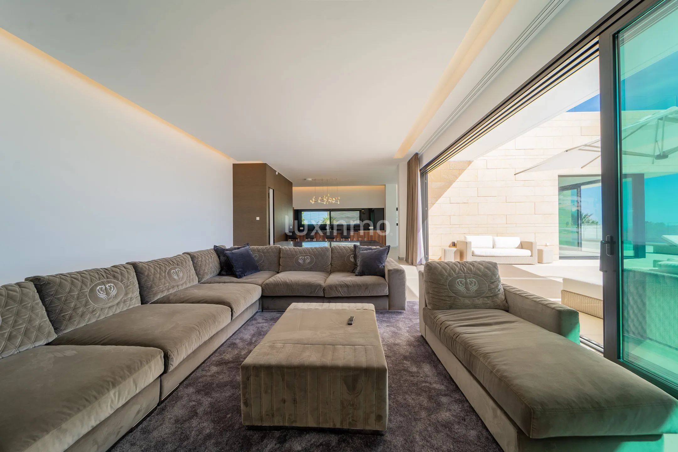 Nowoczesna willa w Siera Cortina — photo 15