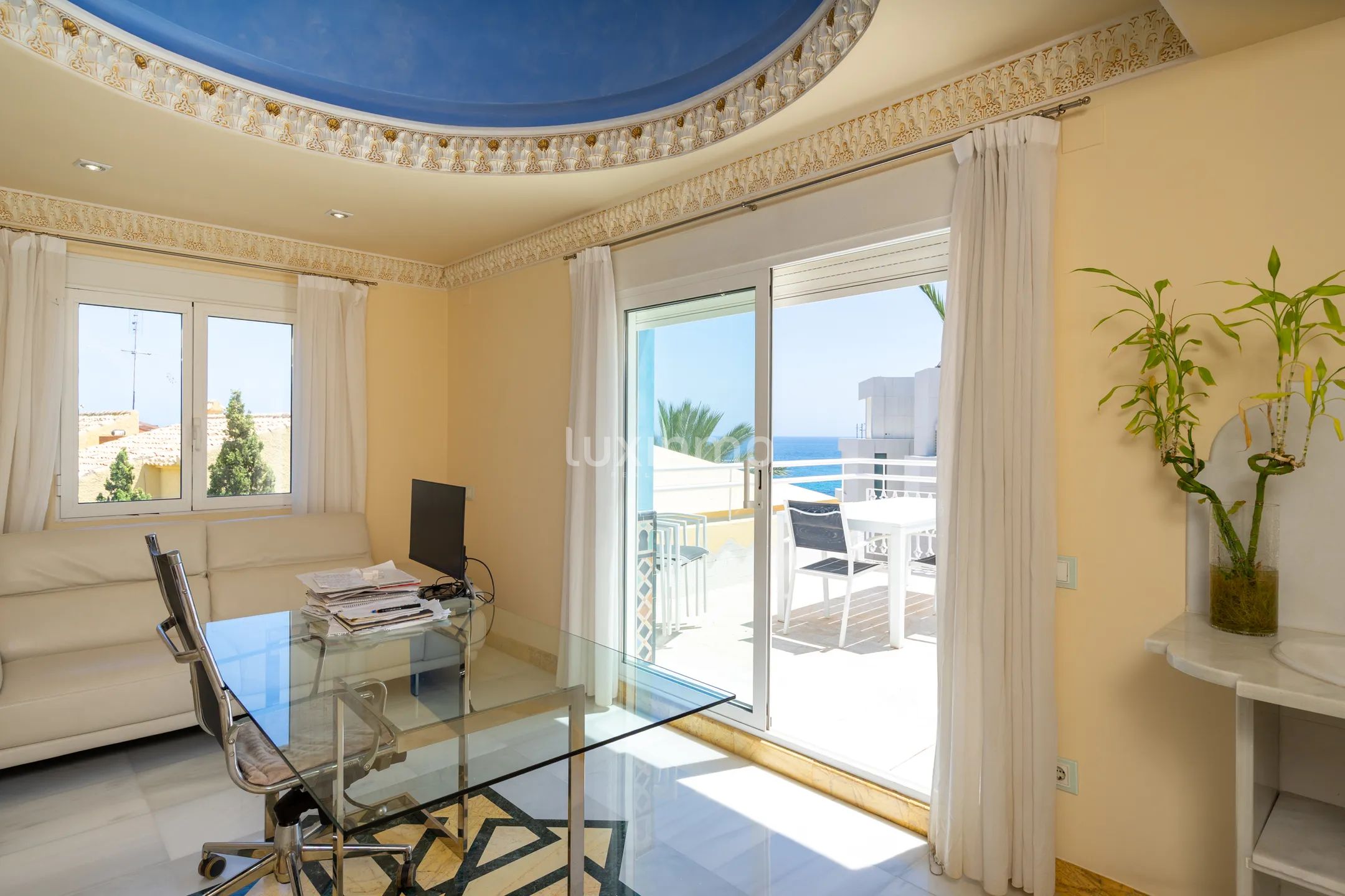 Потрясающий средиземноморский дом с 6 спальнями в стиле Ибицы и видом на море в Ковета Фума — photo 43