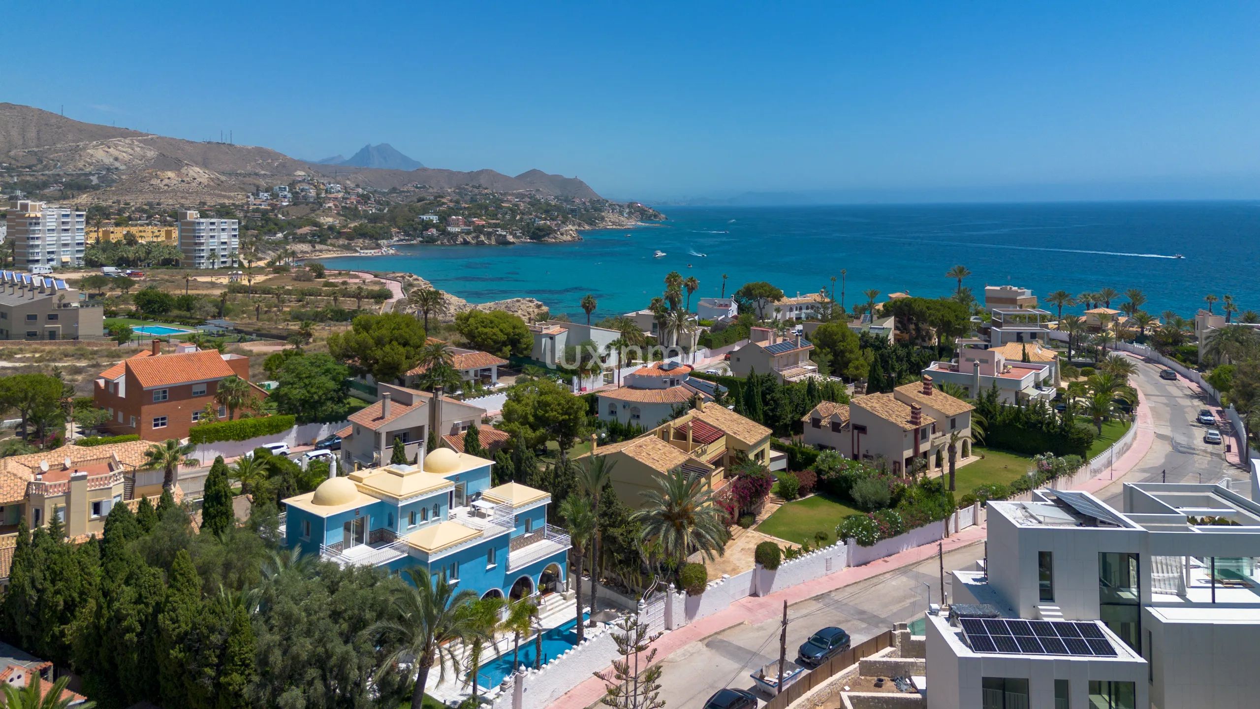 Stunning 6-Bedroom Ibiza-Style Mediterranean House with Sea Views in Coveta Fumá — photo 4
