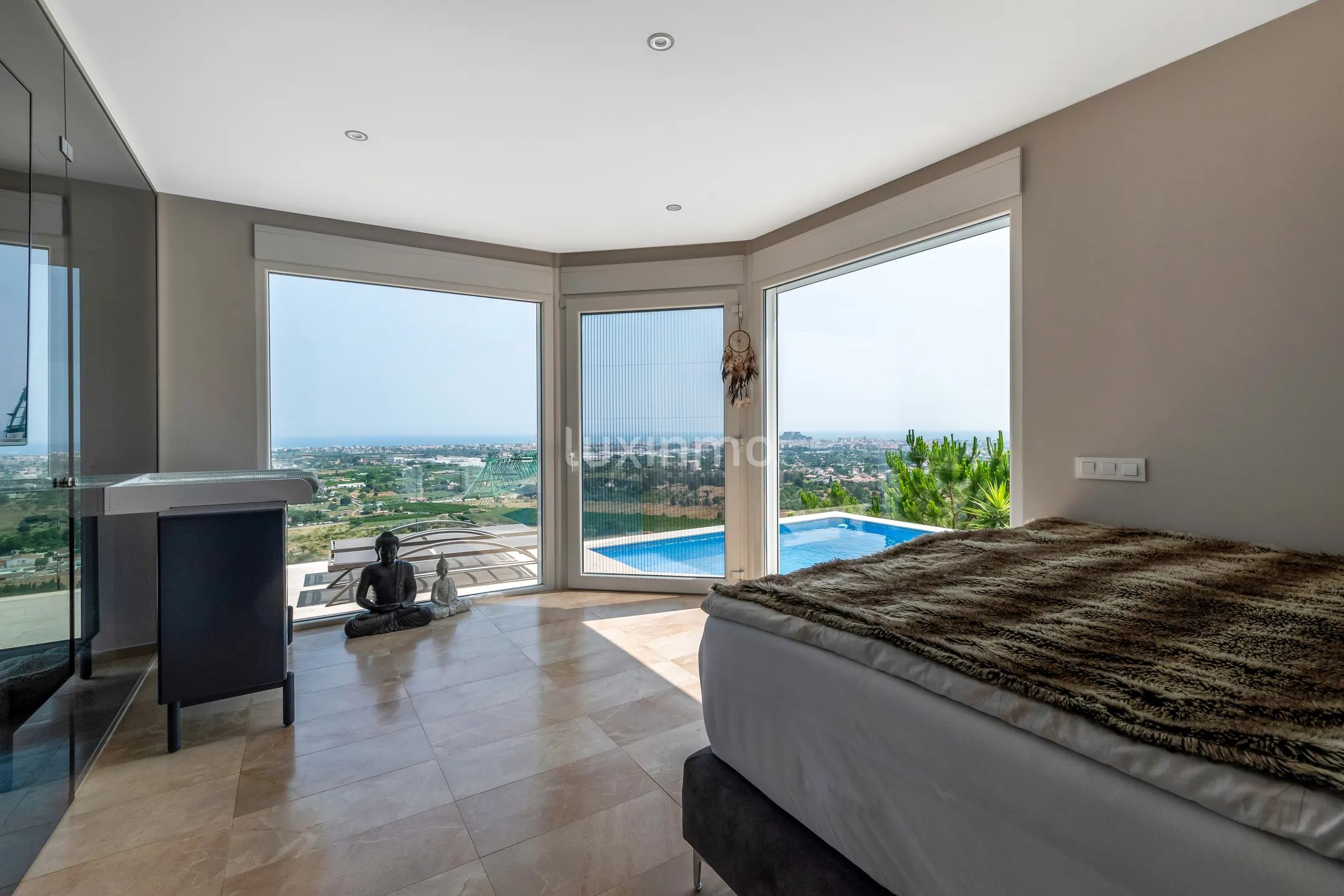 Роскошная вилла с панорамным видом на море в Ла-Педрера, Дения — photo 16