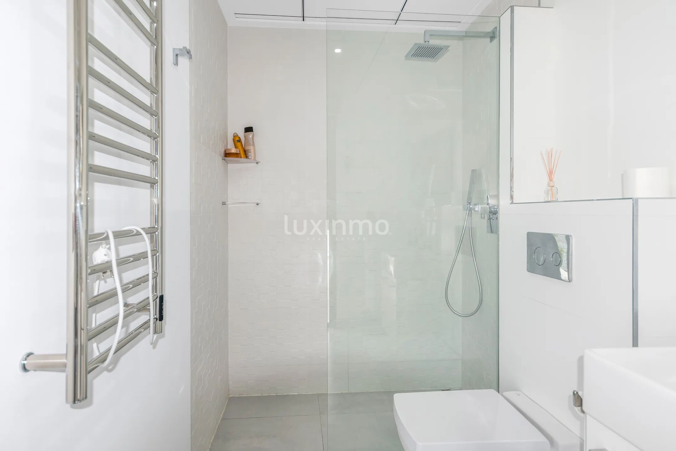 Moderne Luxusvilla mit Meerblick in Jávea — photo 9