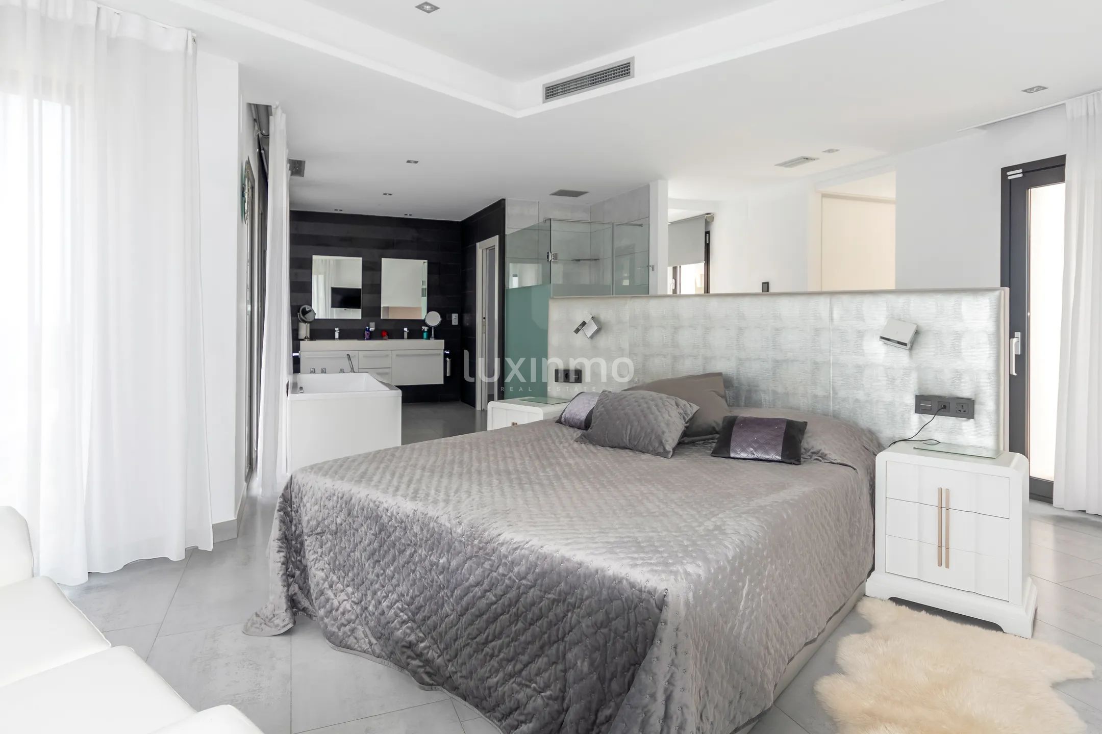 Moderne Luxusvilla mit Meerblick in Jávea — photo 26