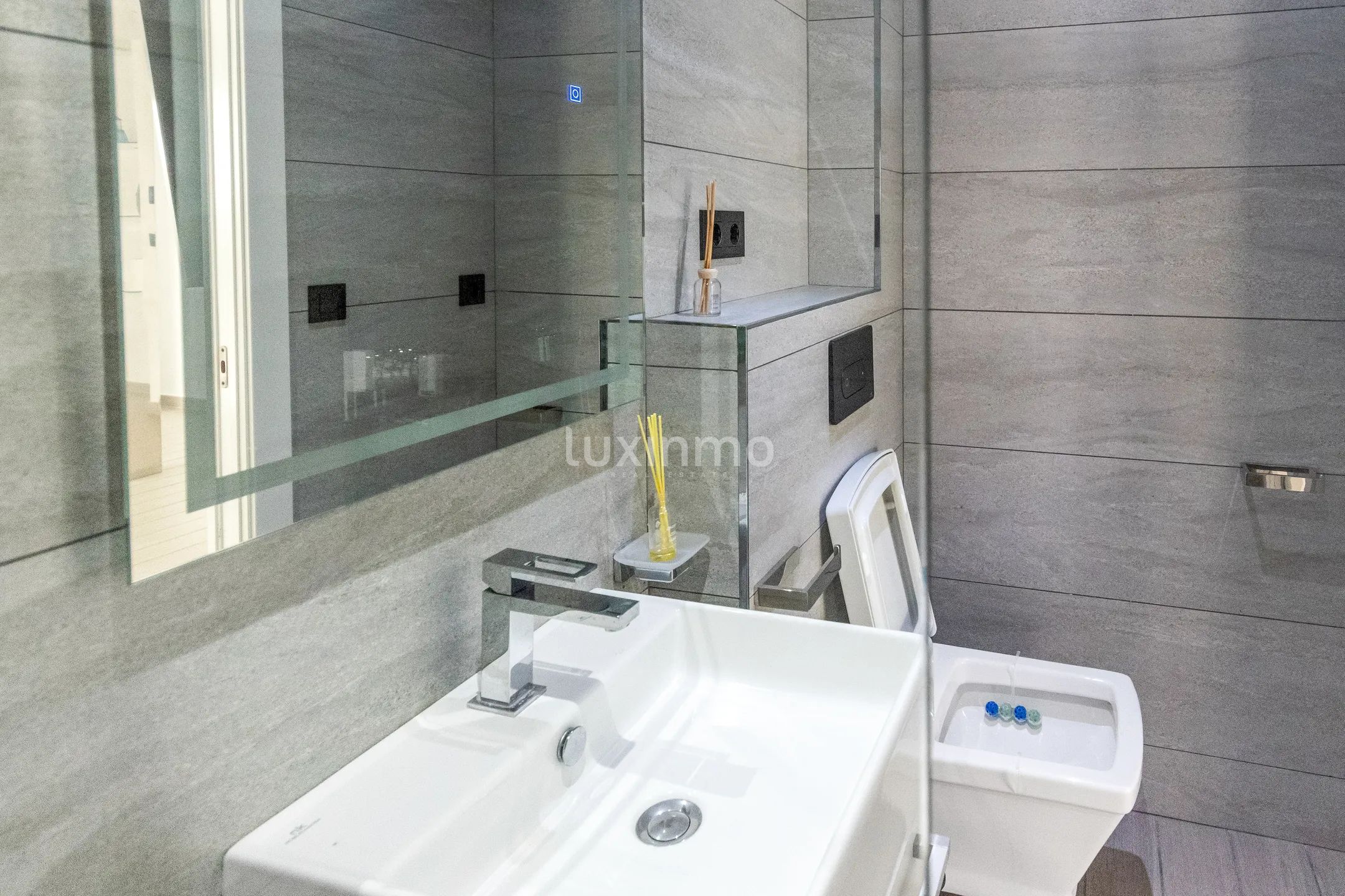 Moderne Luxusvilla mit Meerblick in Jávea — photo 37