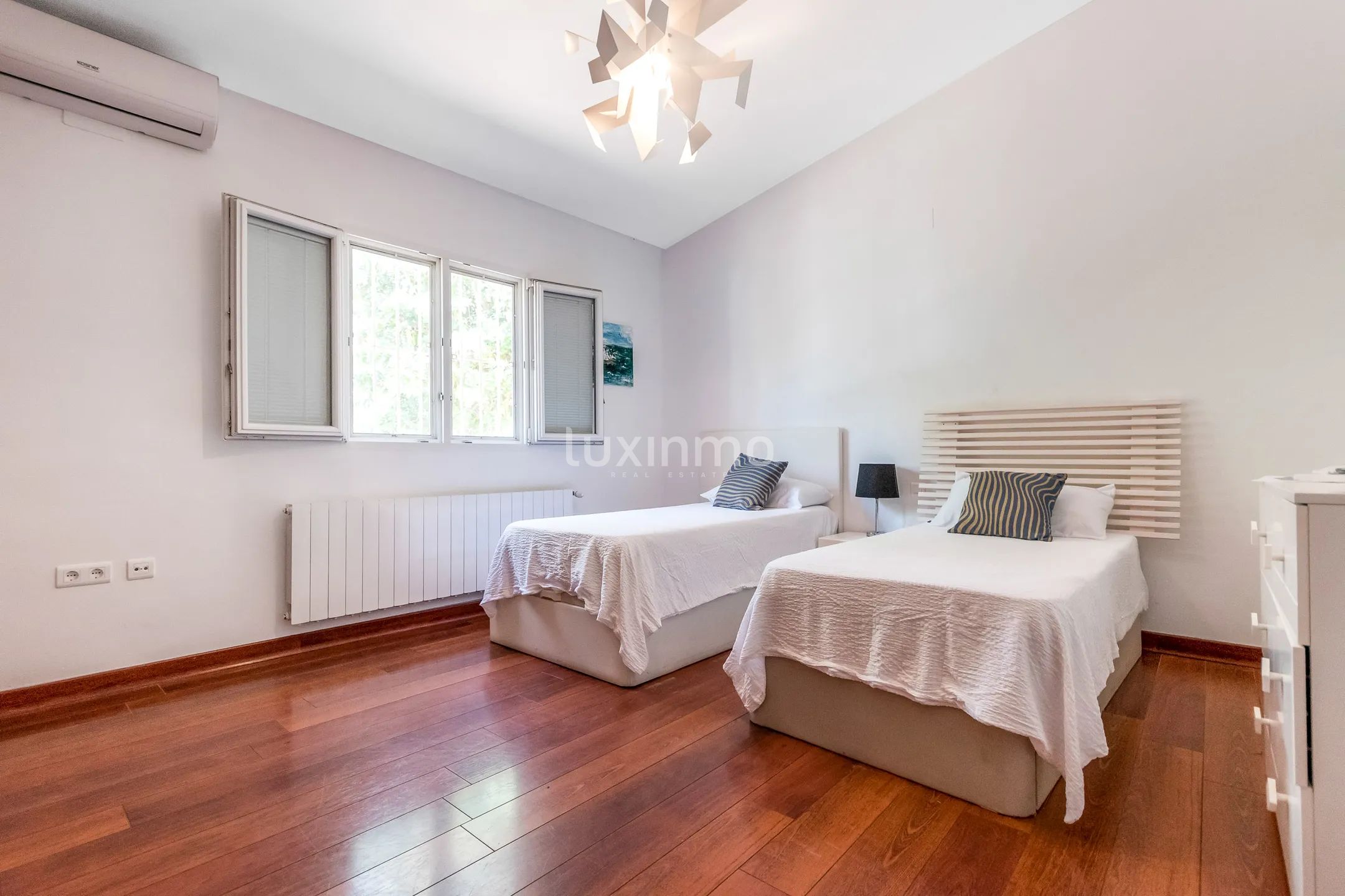 Красивая вилла с бассейном в аренду в Бенидорме — photo 19