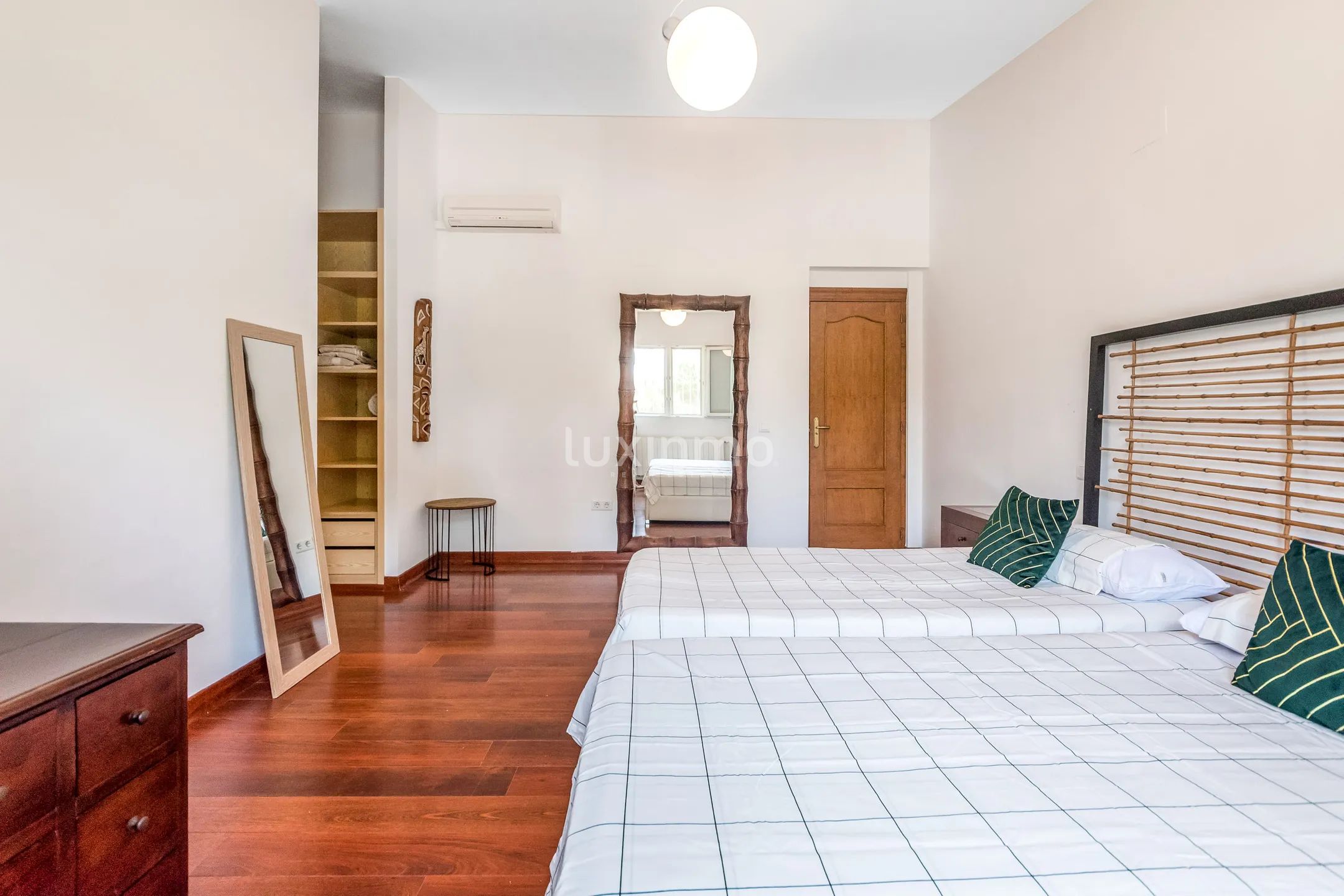 Красивая вилла с бассейном в аренду в Бенидорме — photo 17