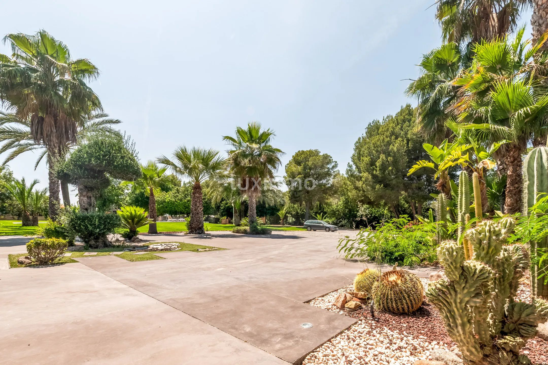 Красивая вилла с бассейном в аренду в Бенидорме — photo 23