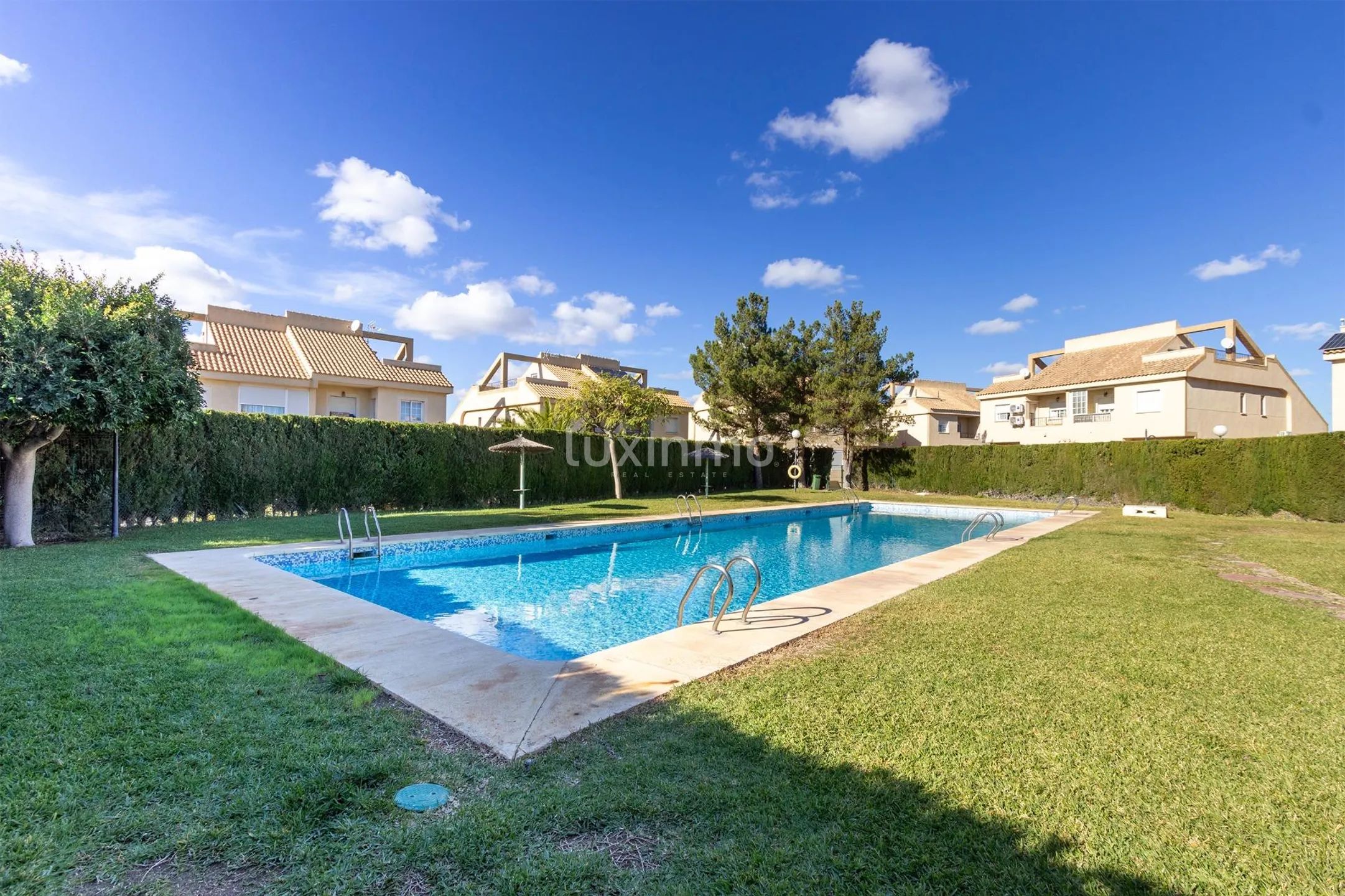 Location avec option d'achat Maison de ville moderne avec vue parfaite — photo 37