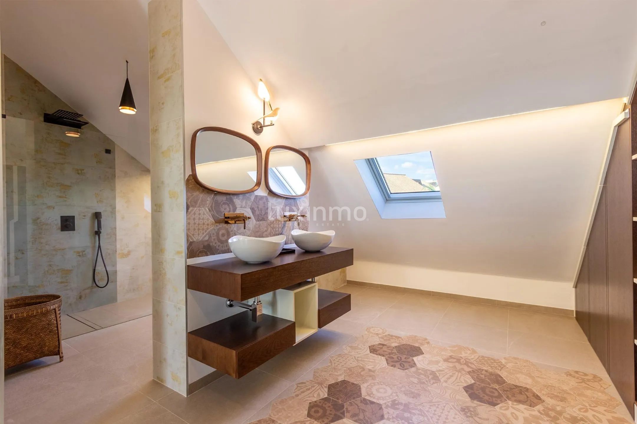 Rental With Option To Buy Modern Townhouse With Perfect View — photo 30