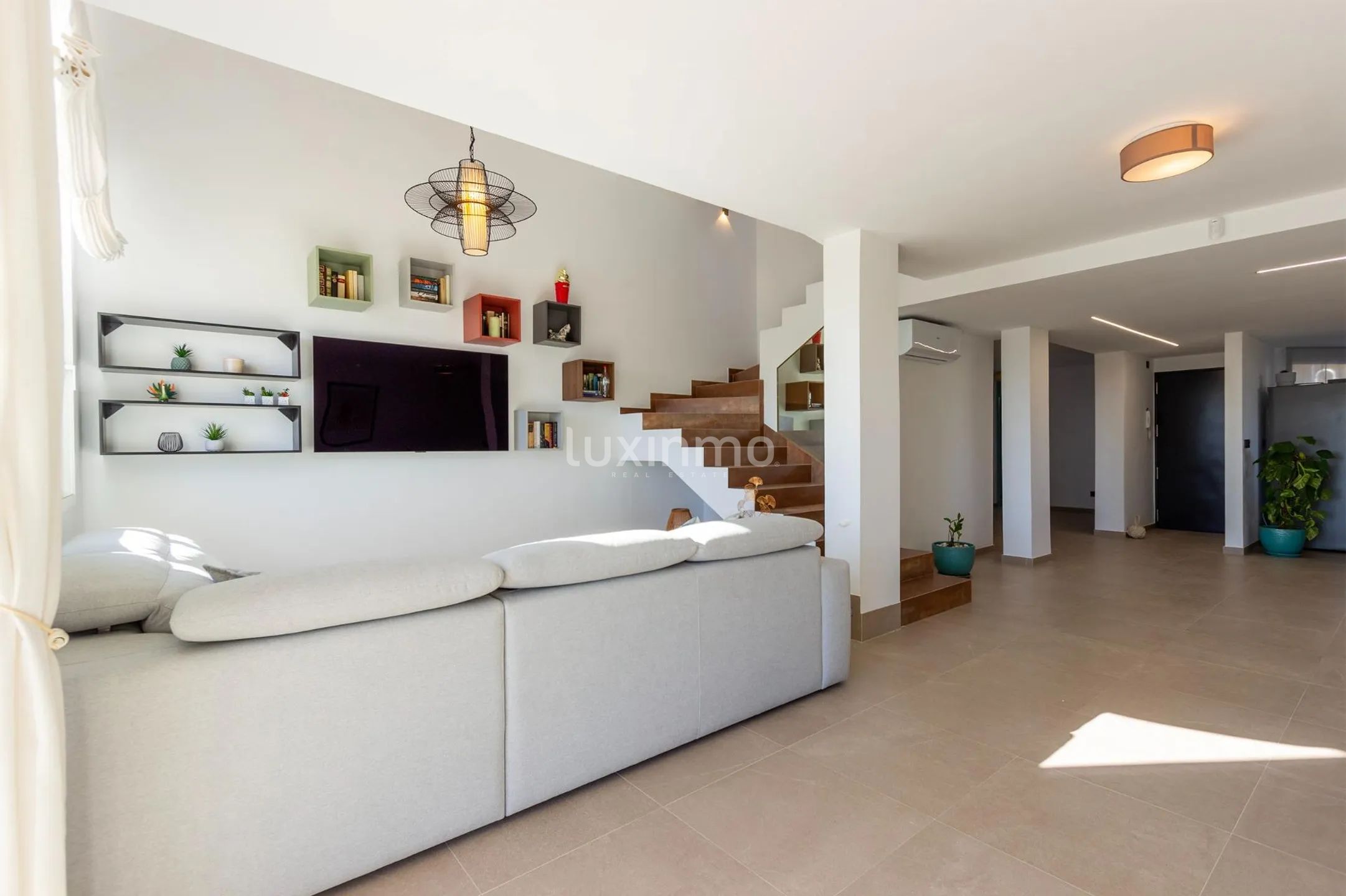 Rental With Option To Buy Modern Townhouse With Perfect View — photo 6