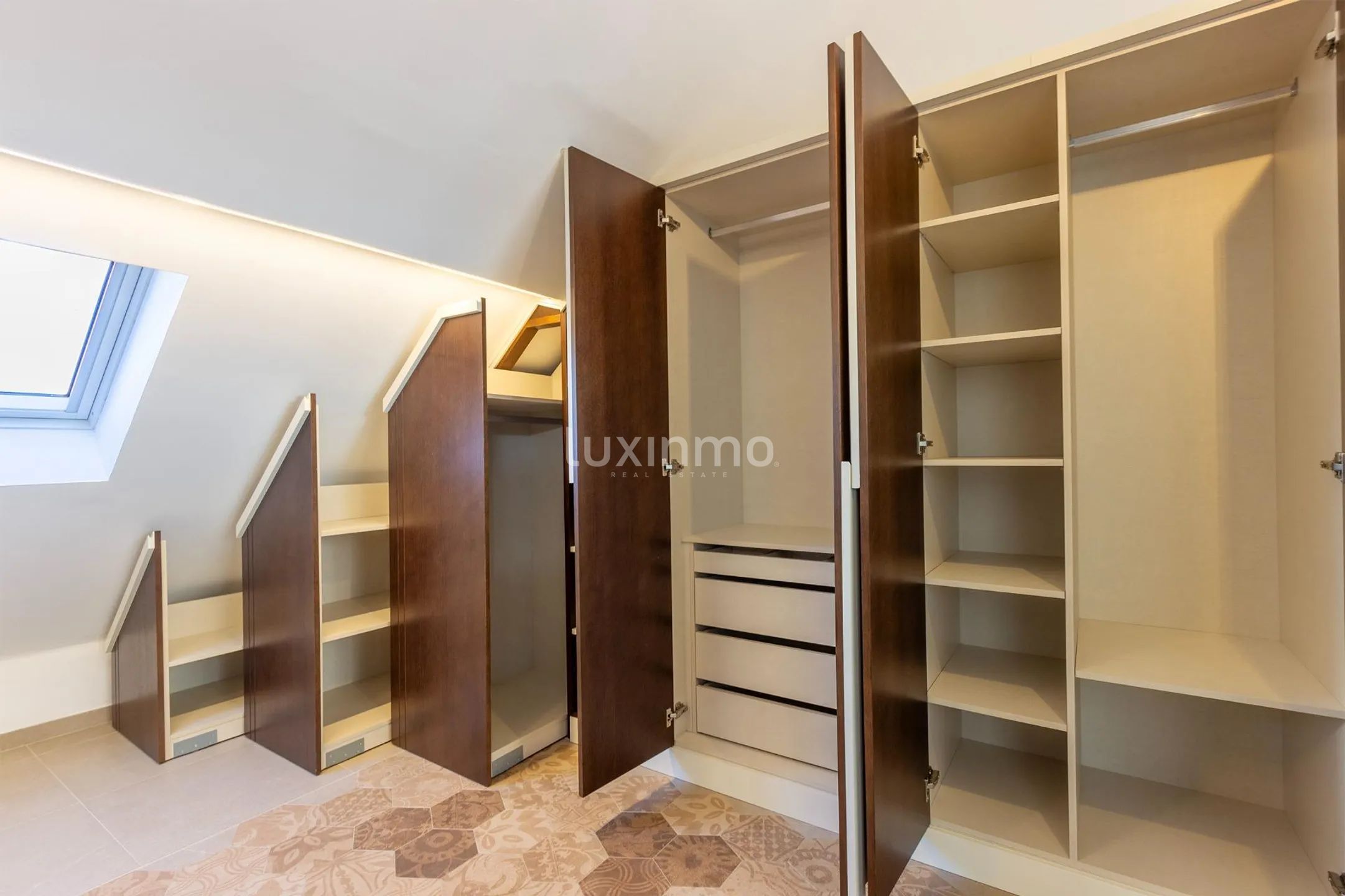 Rental With Option To Buy Modern Townhouse With Perfect View — photo 28