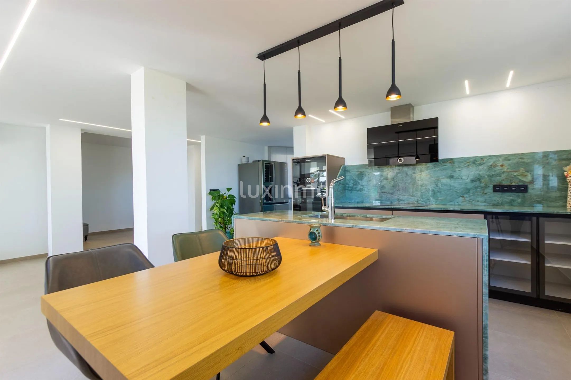 Rental With Option To Buy Modern Townhouse With Perfect View — photo 3
