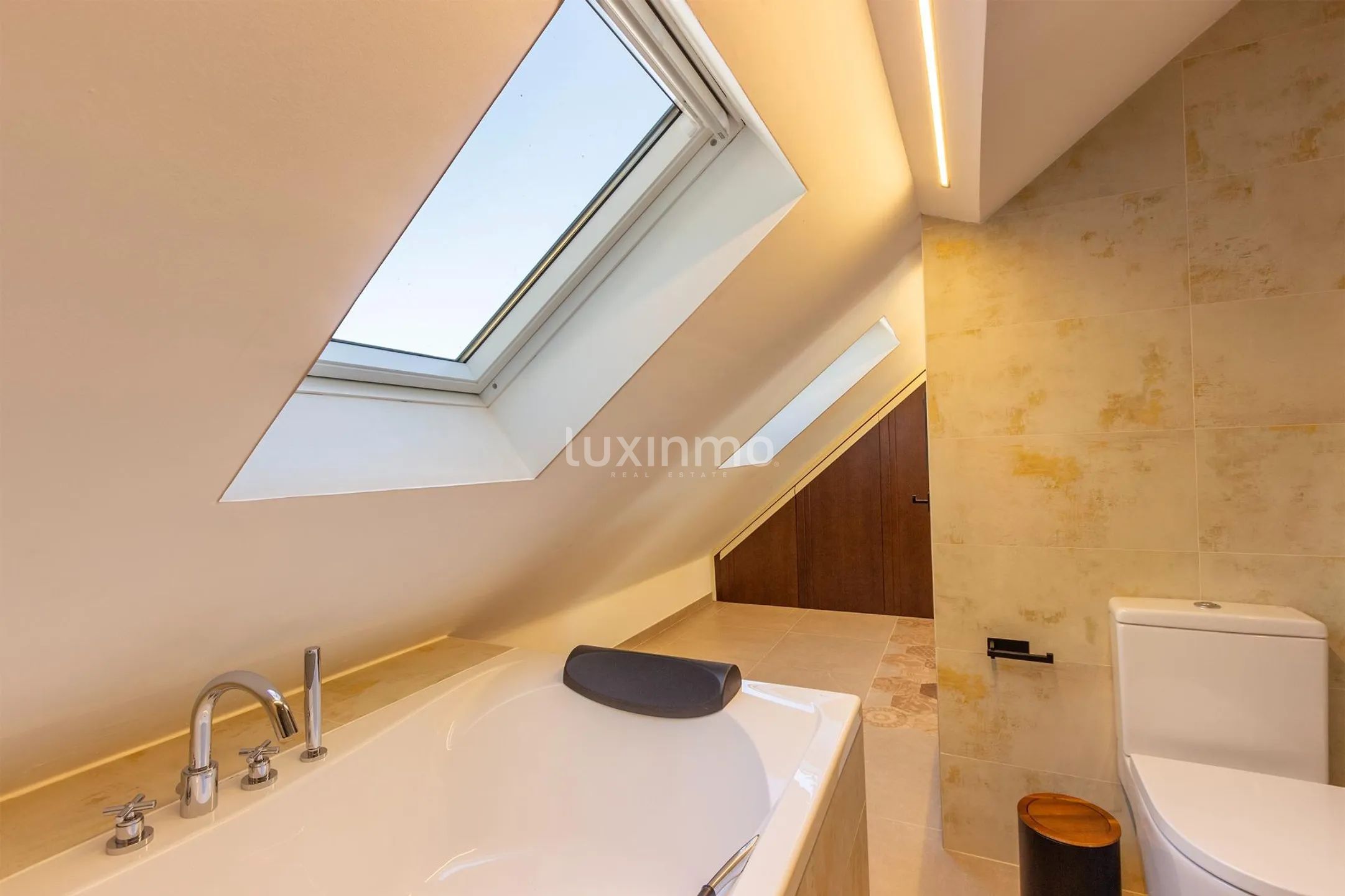 Location avec option d'achat Maison de ville moderne avec vue parfaite — photo 32