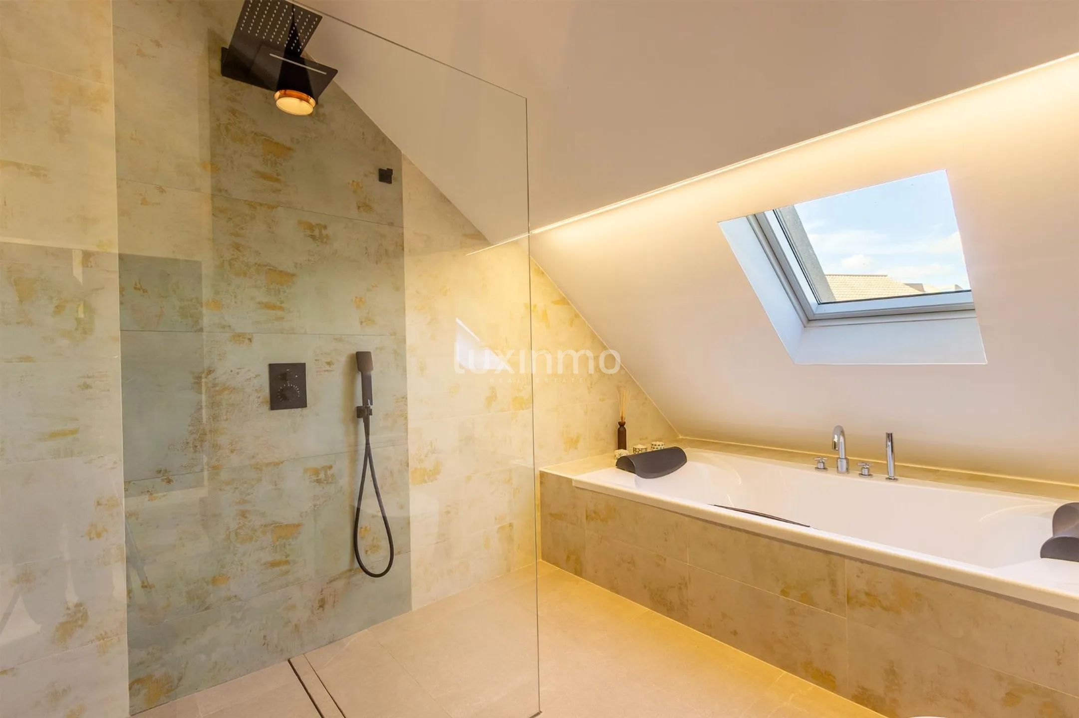 Location avec option d'achat Maison de ville moderne avec vue parfaite — photo 31