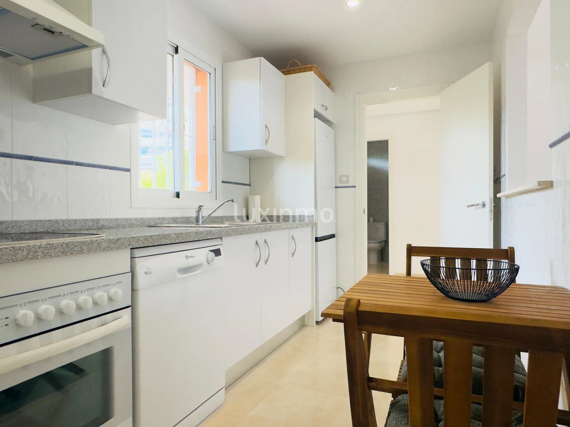 Nowoczesne mieszkanie w Altea la Vella — photo 16