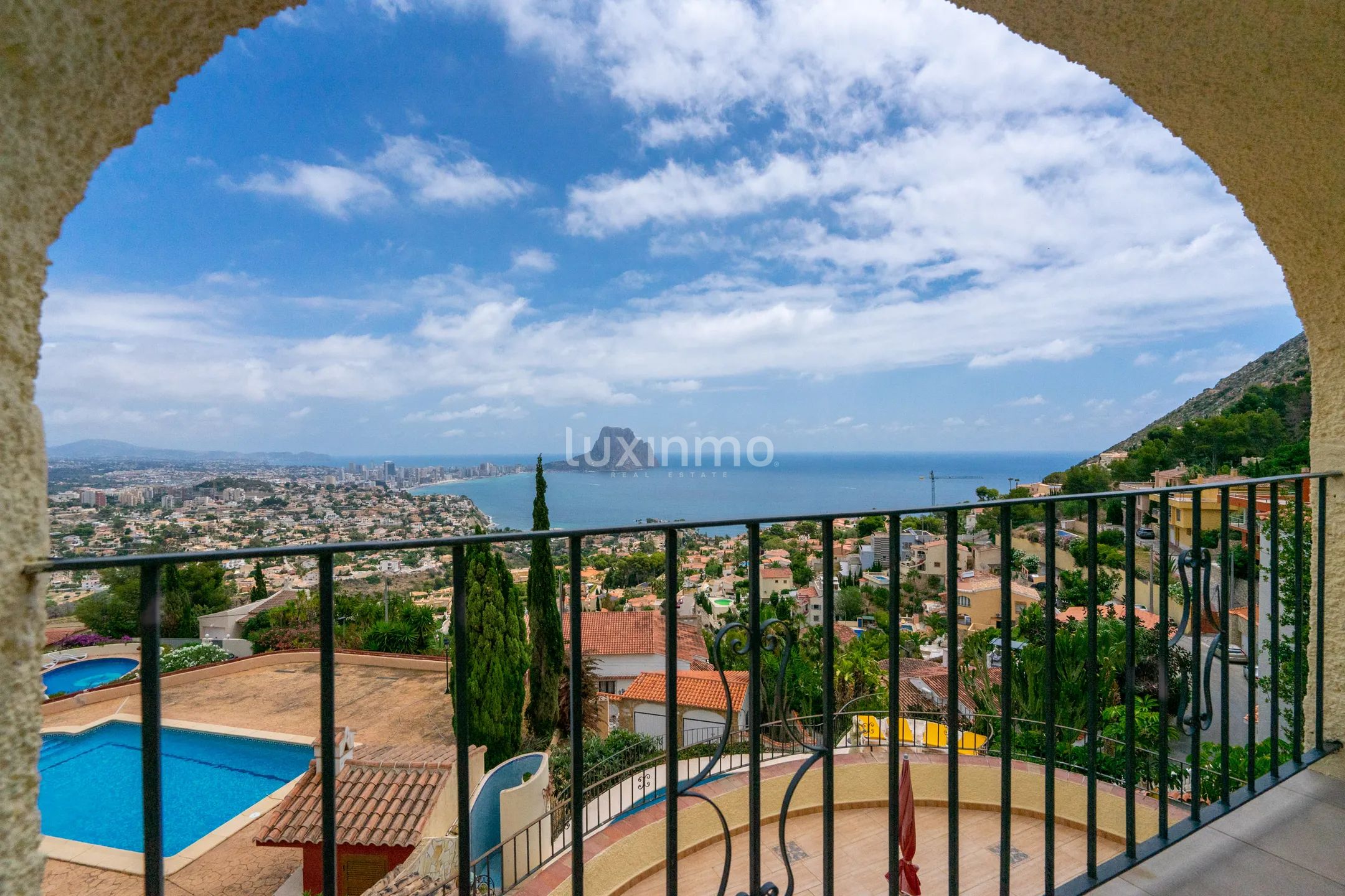 Detached House with Stunning Views in Calpe — photo 12