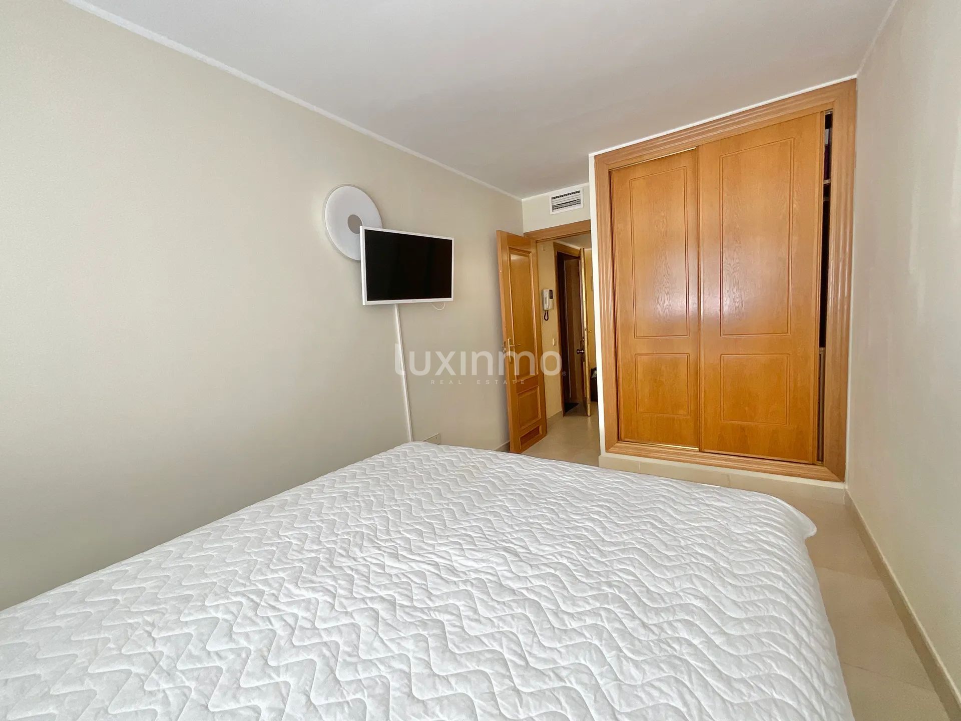 Mediterranean-Style 4-Bedroom Flat with Sea Views for Sale in Marina Botafoc-Talamanca, Ibiza — photo 31