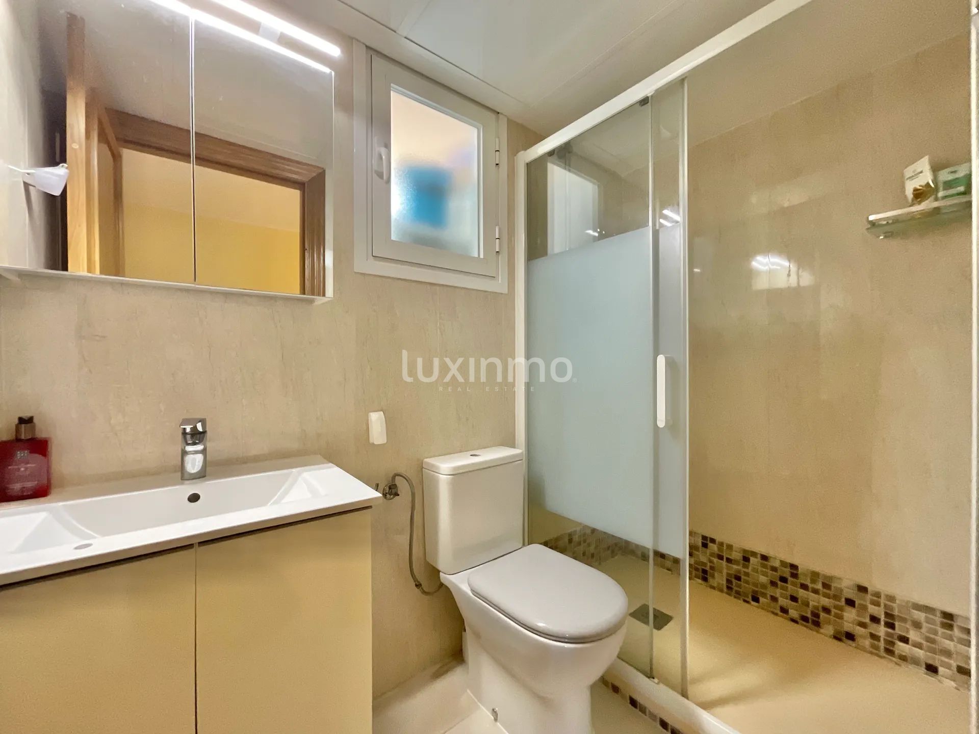 Luxury Flat with Stunning Sea Views in Marina Botafoc-Talamanca — photo 30
