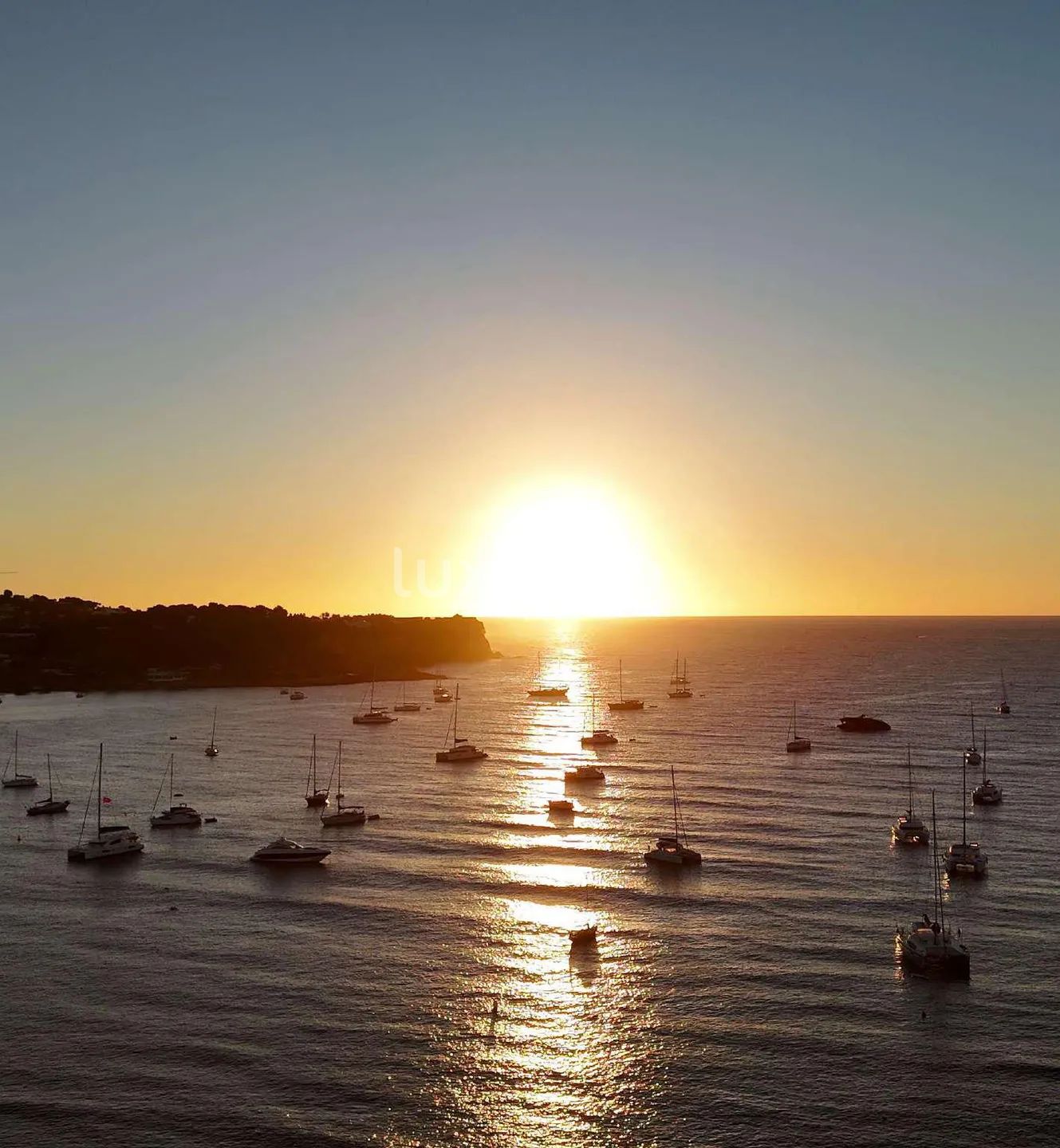 Luxury Flat with Stunning Sea Views in Marina Botafoc-Talamanca — photo 36