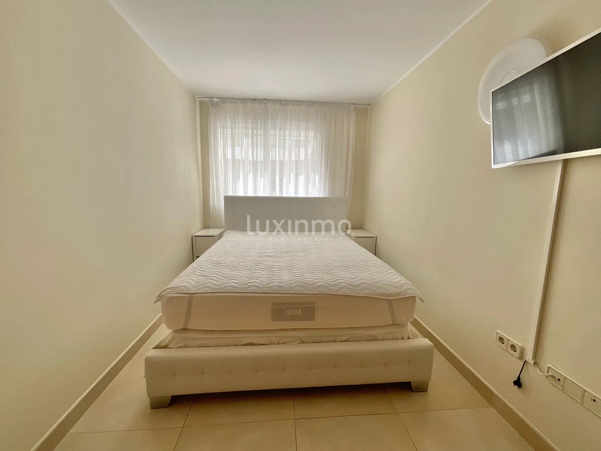 Luxury Flat with Stunning Sea Views in Marina Botafoc-Talamanca — photo 32