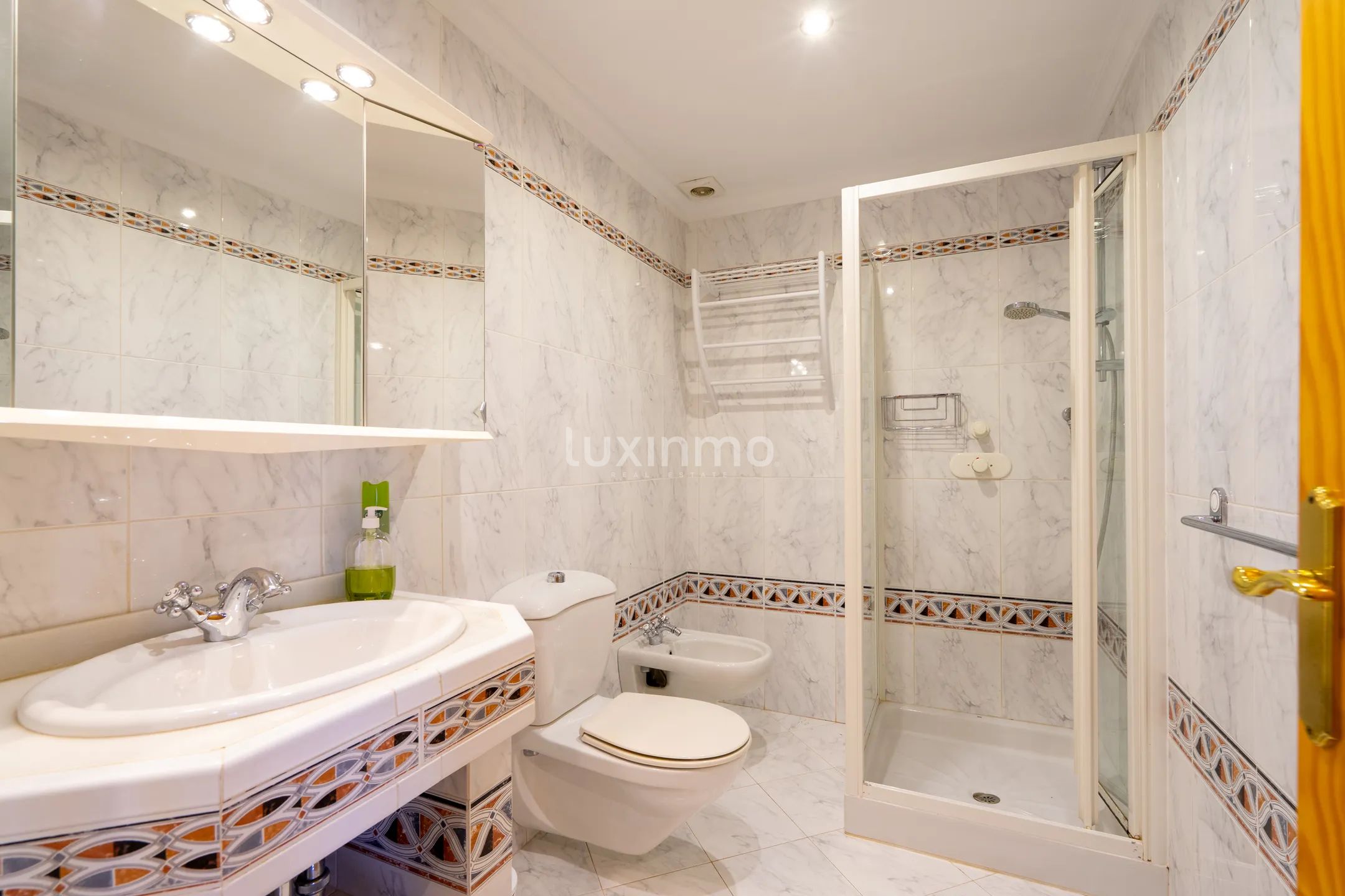 Stunning 7-Bedroom Detached House with Sea Views in Calpe — photo 37