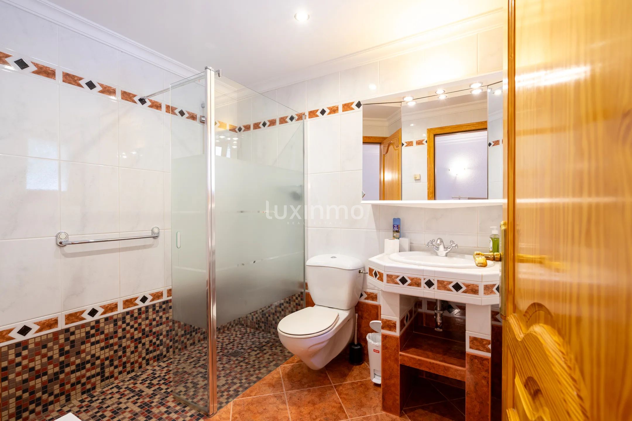 Stunning 7-Bedroom Detached House with Sea Views in Calpe — photo 28