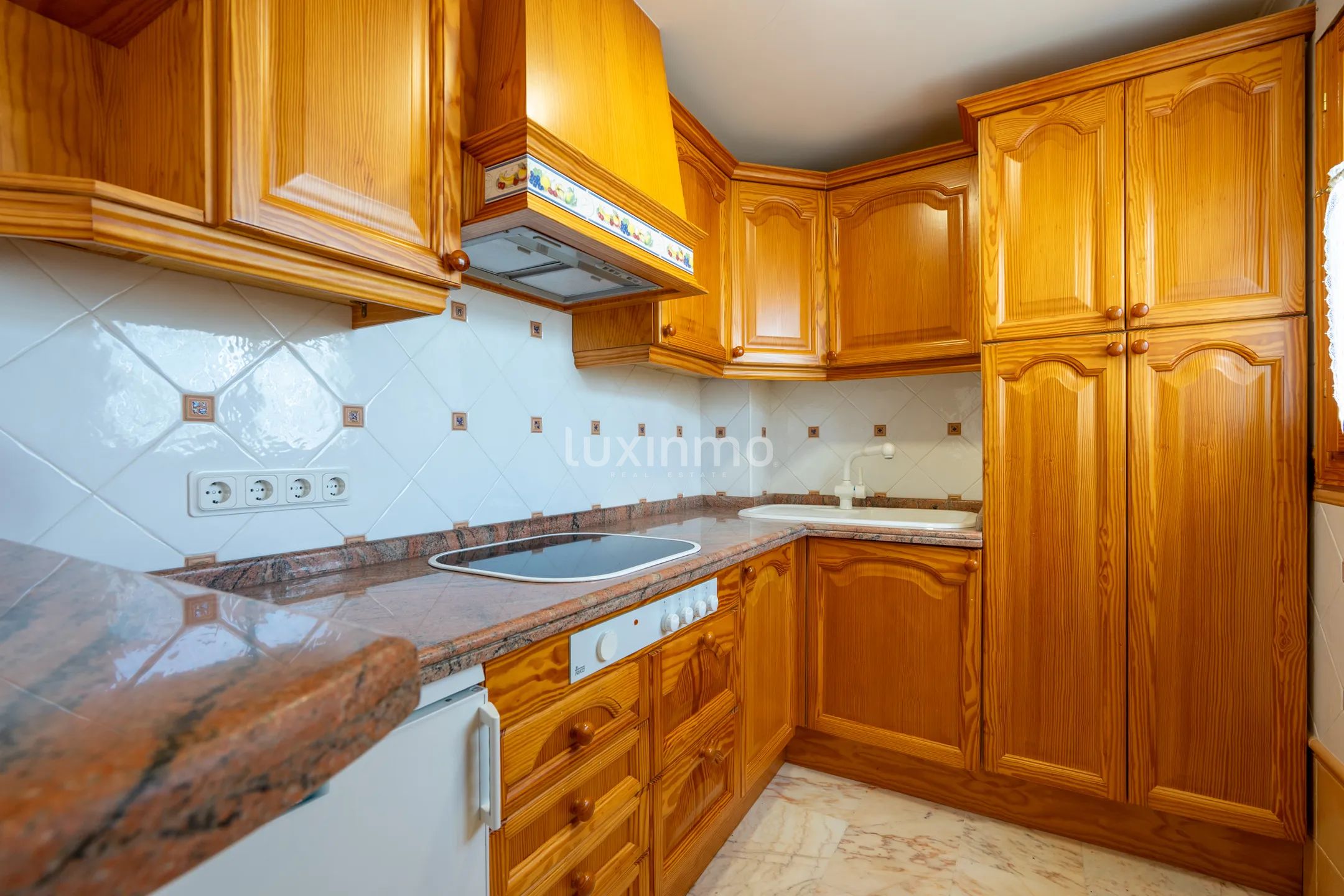 Prachtig vrijstaand huis met 7 slaapkamers en uitzicht op zee in Calpe — photo 25