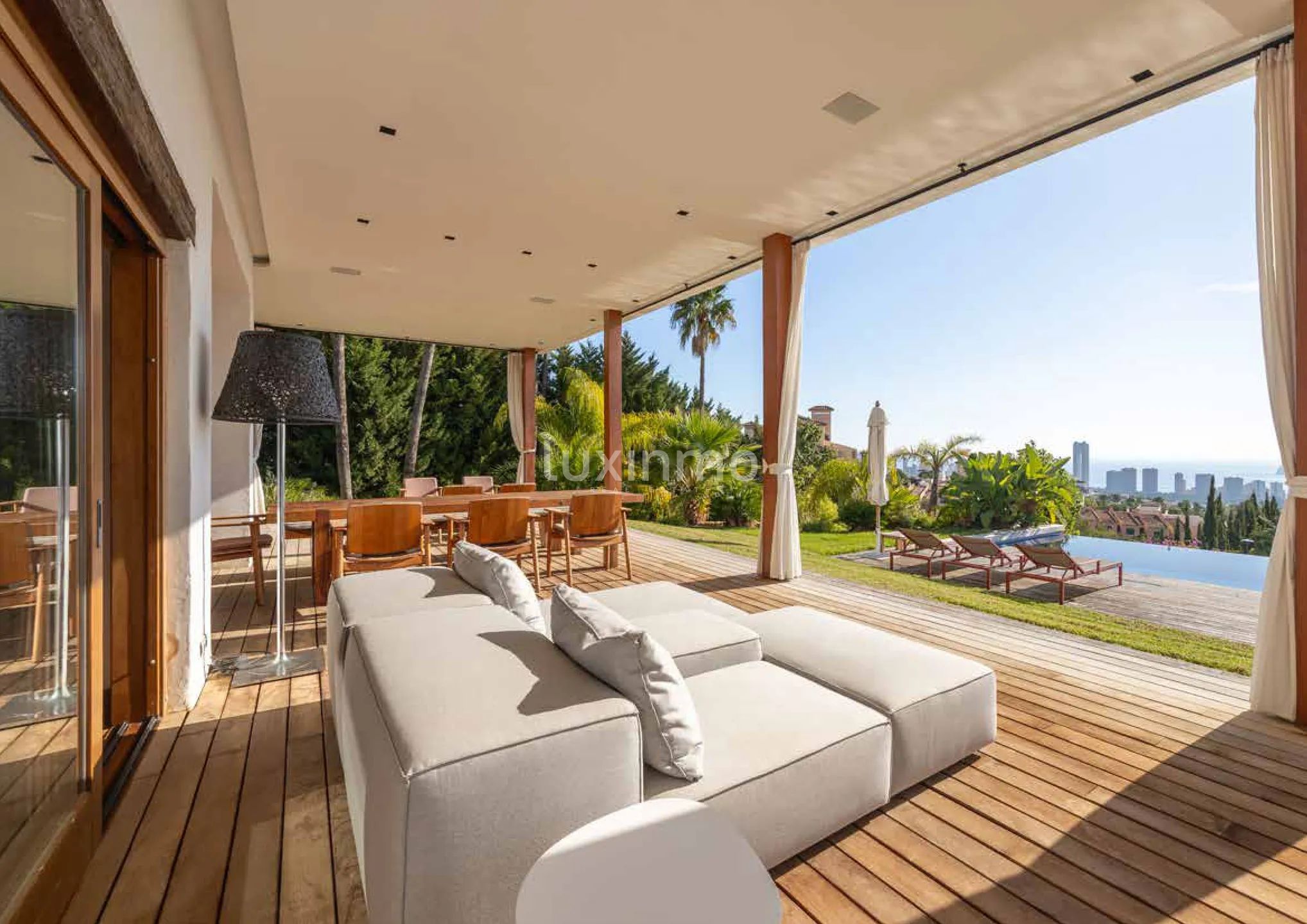 Stunning 5-bedroom detached house with sea views in Finestrat — photo 10