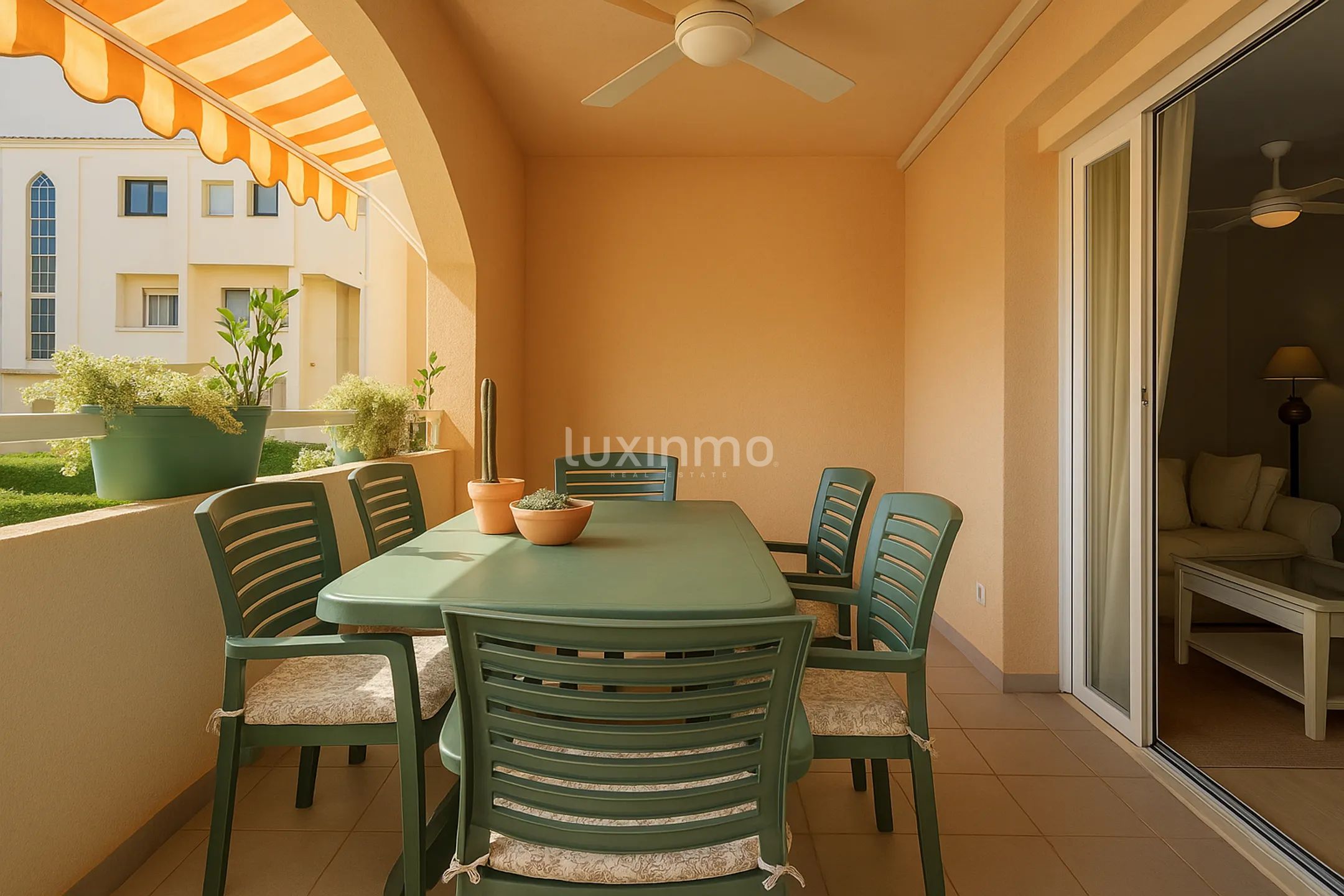 Flat situated in second sea line next to La Siesta in Javea — photo 3