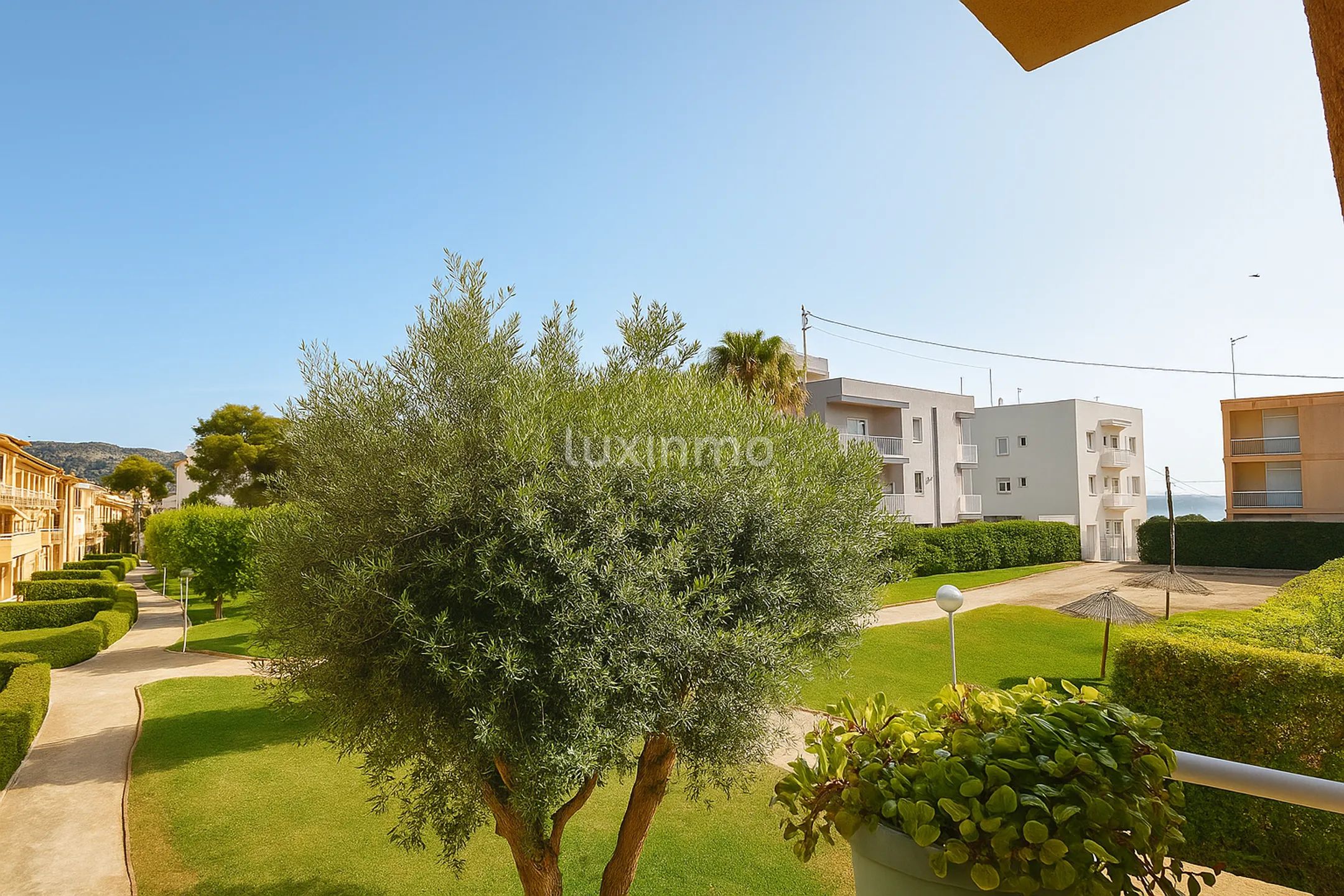 Flat situated in second sea line next to La Siesta in Javea — photo 19