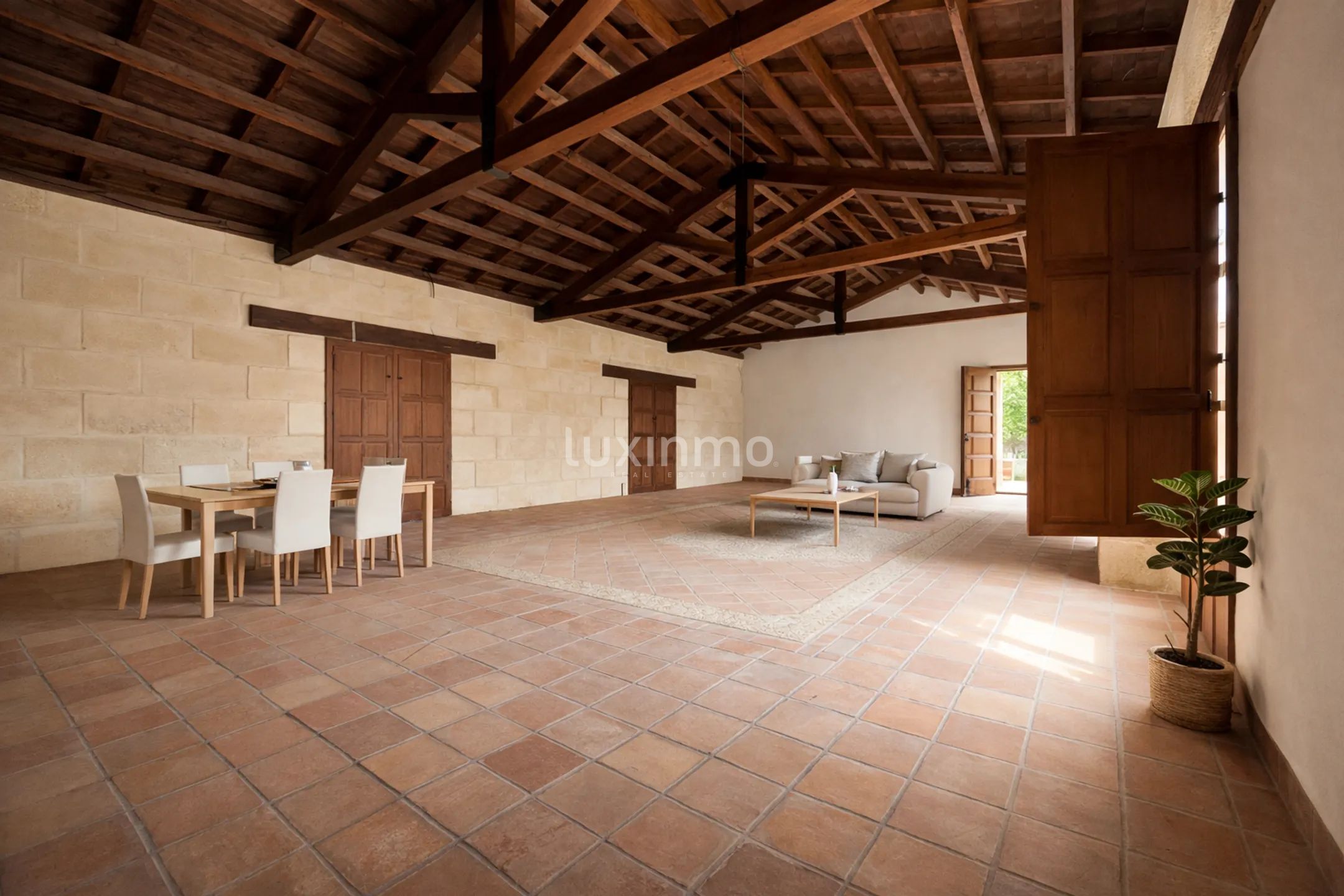 Mediterranean villa with 16.000 m² of land for development next to Alicante Airport — photo 20