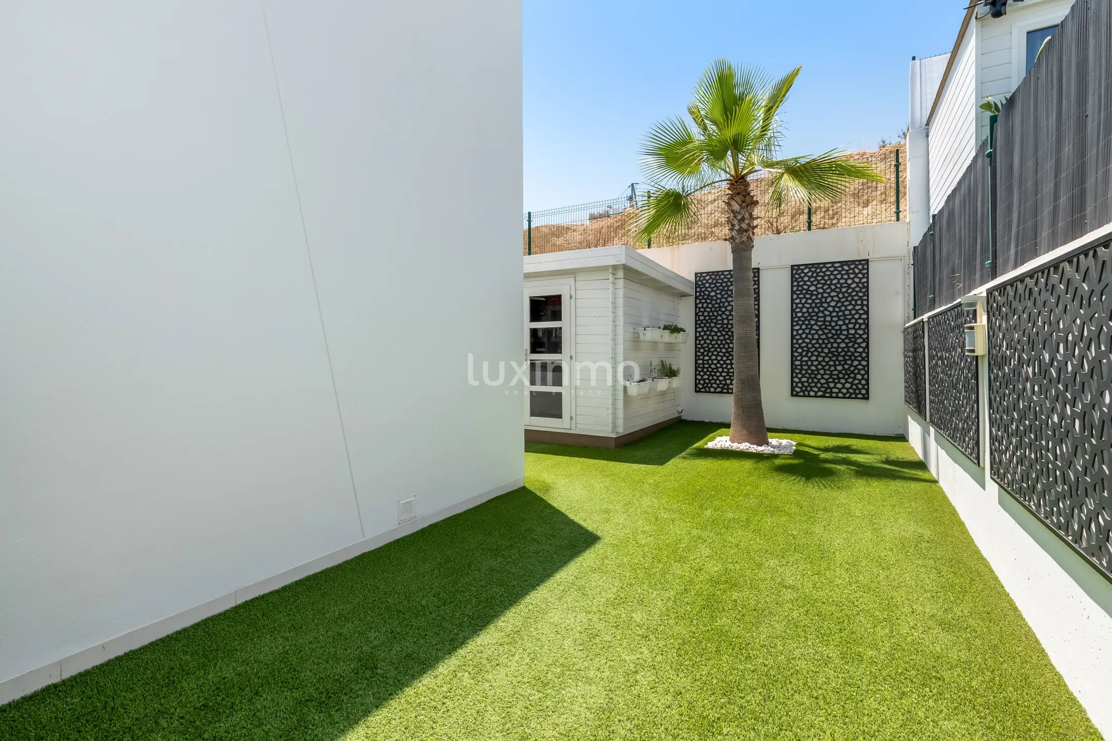 Fantastisk moderne enebolig med panoramautsikt i Finestrat — photo 24