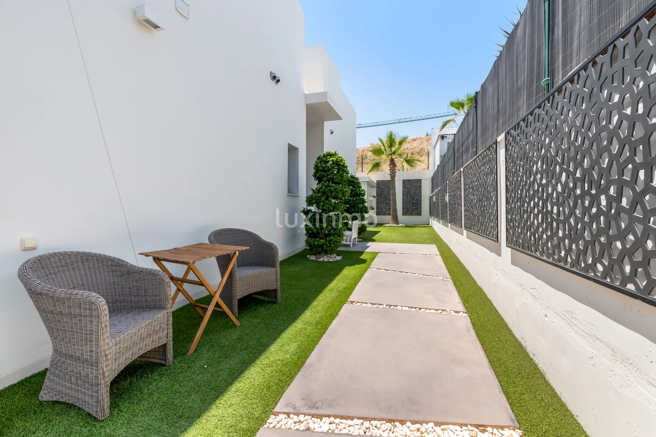 Fantastisk moderne enebolig med panoramautsikt i Finestrat — photo 25