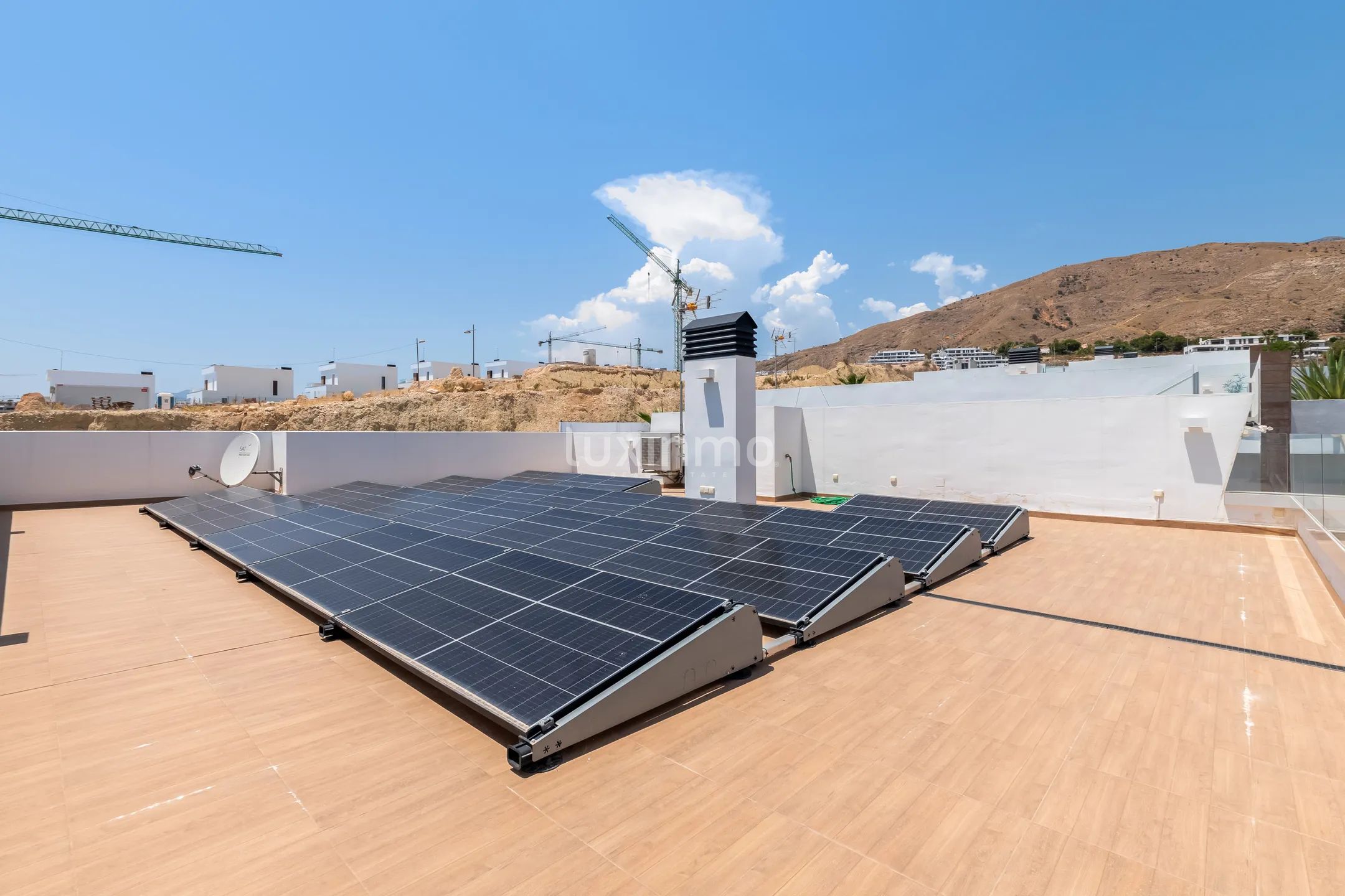 Fantastisk moderne enebolig med panoramautsikt i Finestrat — photo 29