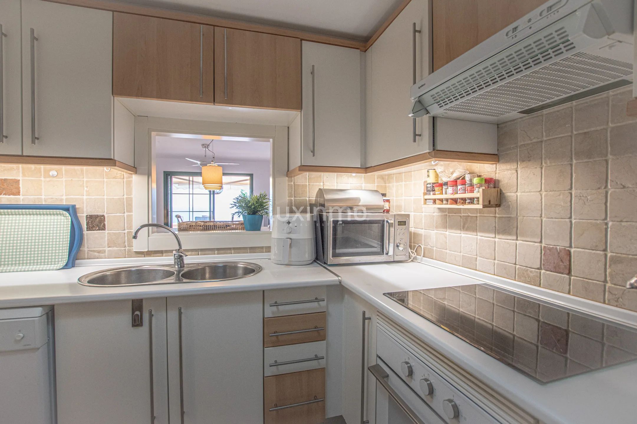 Flat for rent with open sea view in Mascarat — photo 11