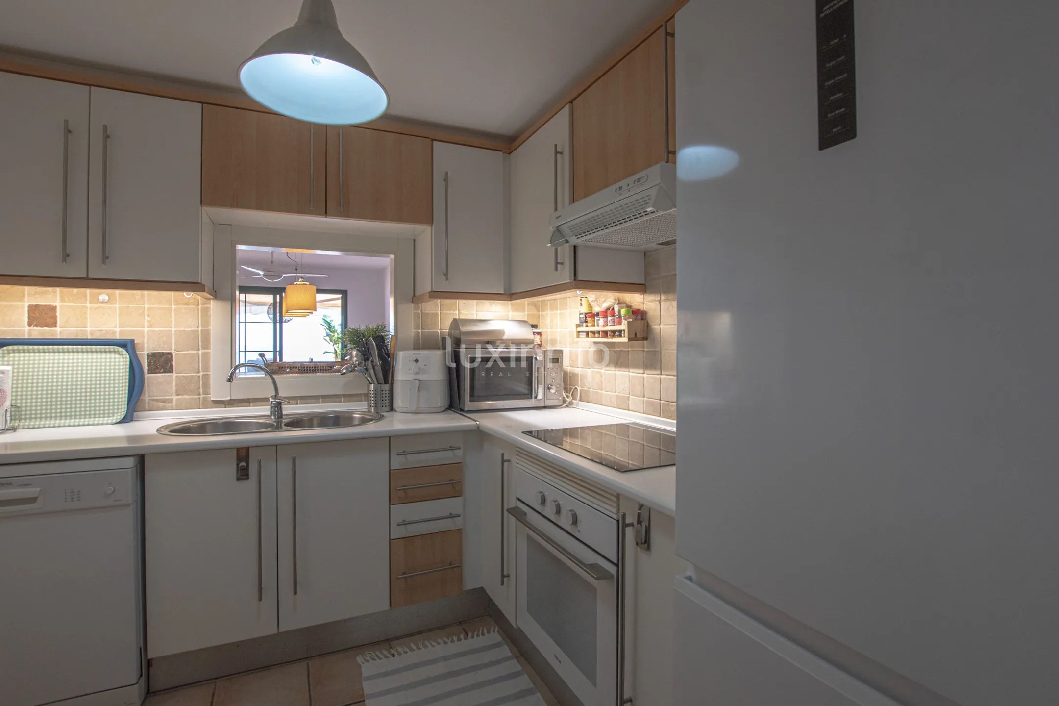 Wohnung zur Miete mit offenem Meerblick in Mascarat — photo 10