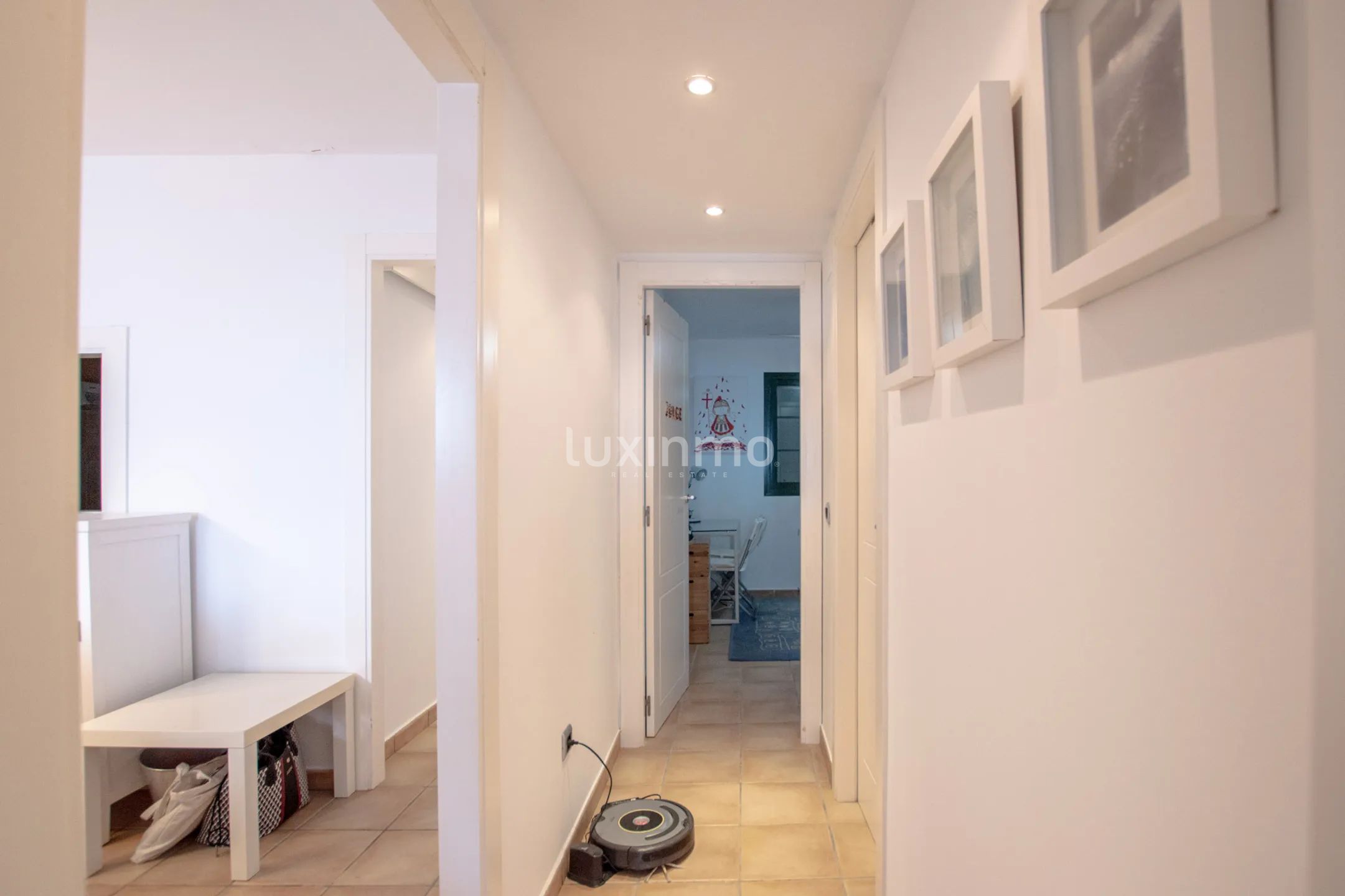 Flat for rent with open sea view in Mascarat — photo 13