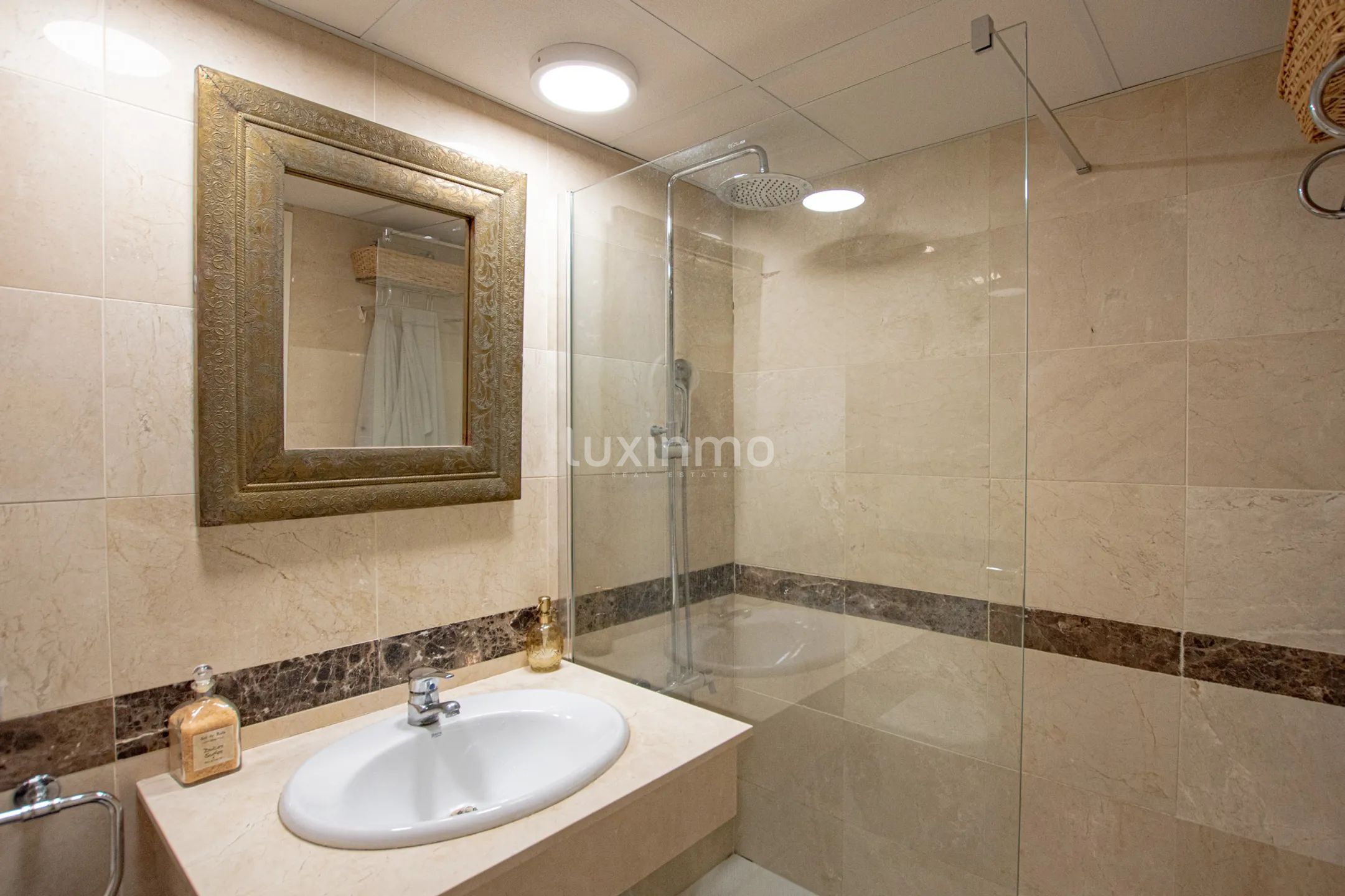 Flat for rent with open sea view in Mascarat — photo 19