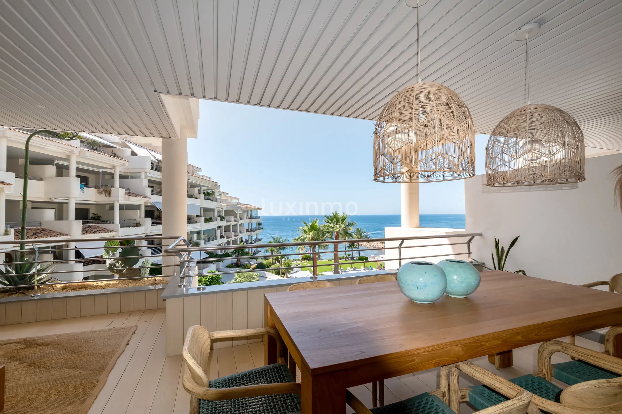 Appartement à louer avec vue spectaculaire sur la mer — photo 8