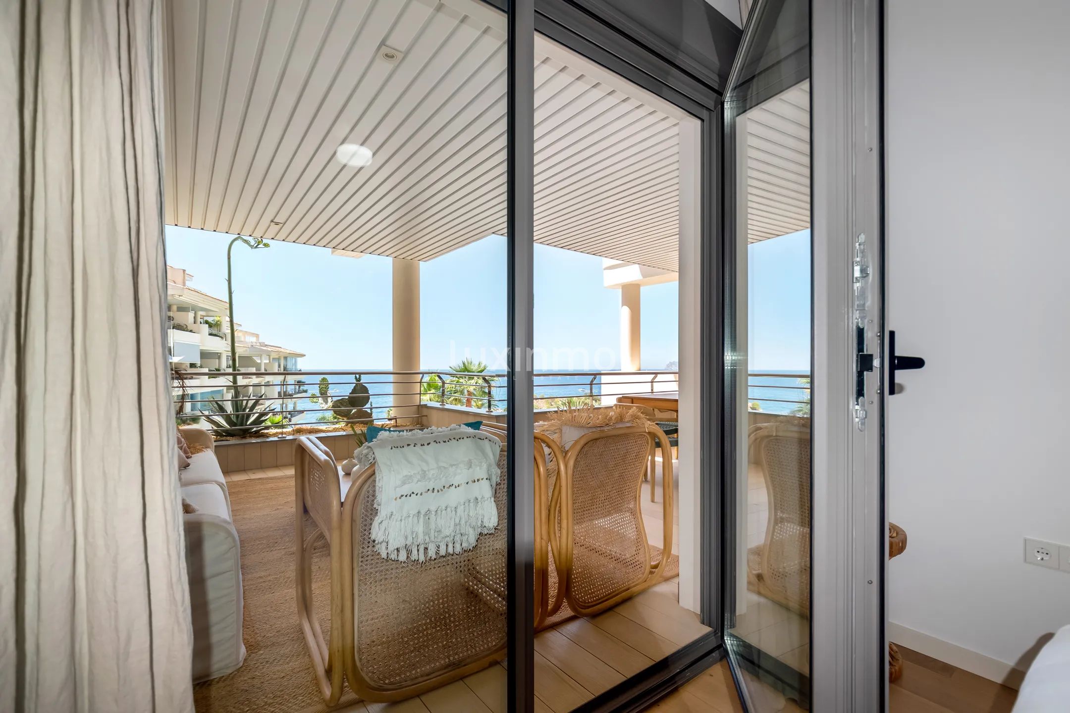 Appartement à louer avec vue spectaculaire sur la mer — photo 16