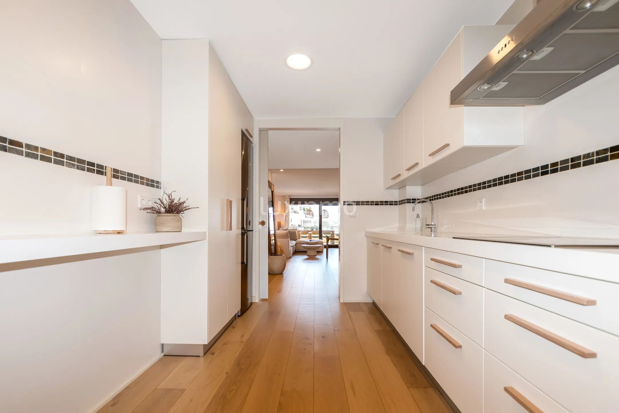 Appartement à louer avec vue spectaculaire sur la mer — photo 10