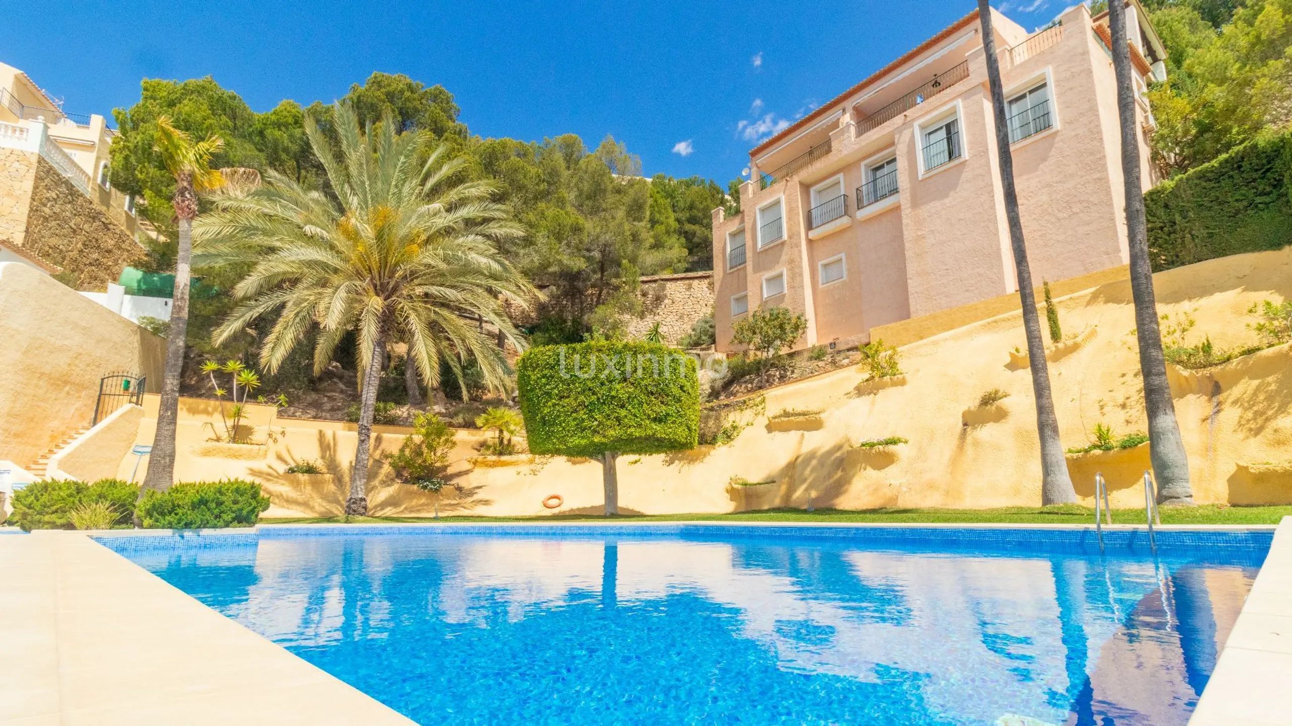 Charmant Mediterraans rijtjeshuis met 3 slaapkamers en uitzicht op zee in Altea Hills — photo 32