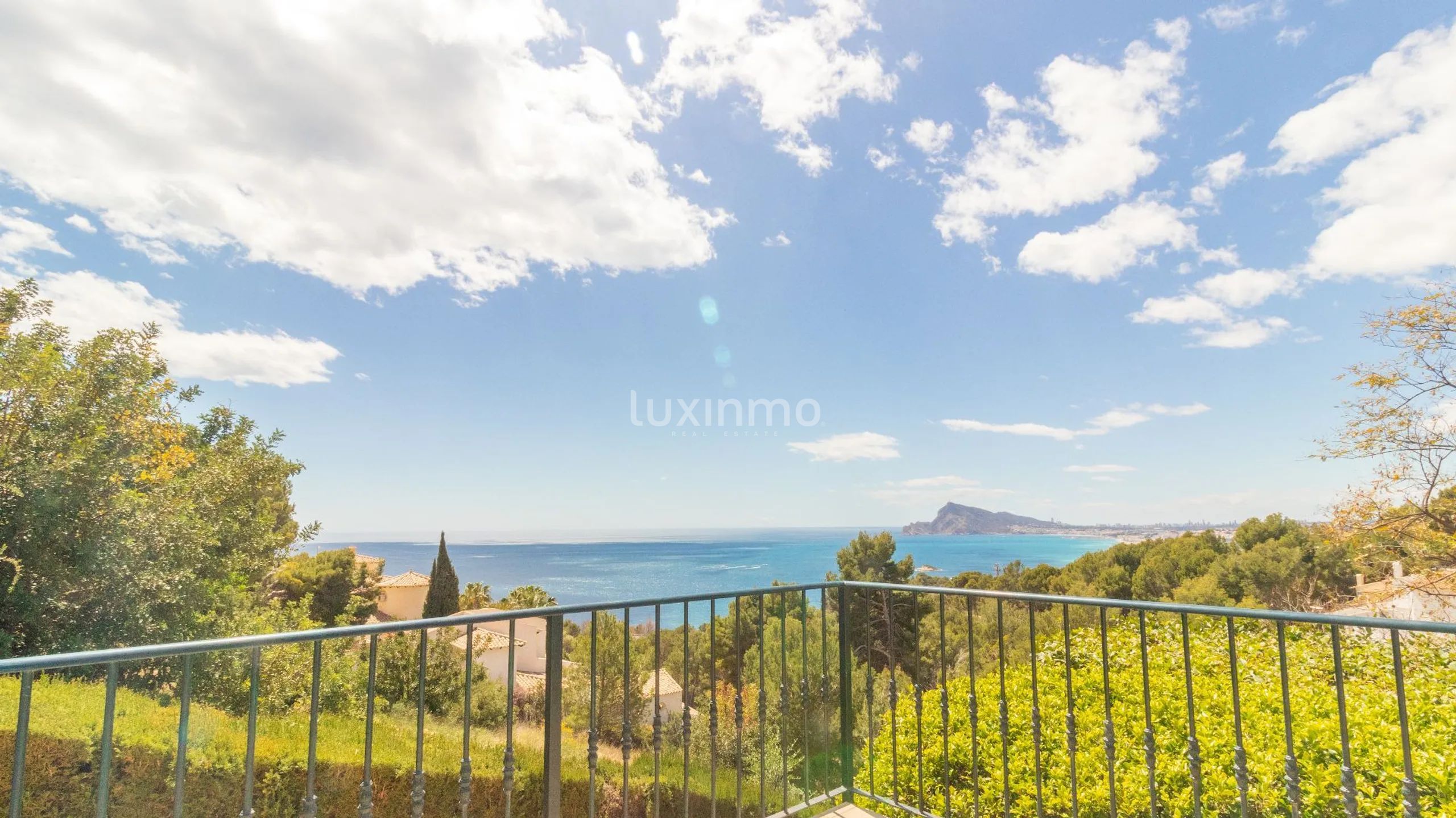 Charmant Mediterraans rijtjeshuis met 3 slaapkamers en uitzicht op zee in Altea Hills — photo 3