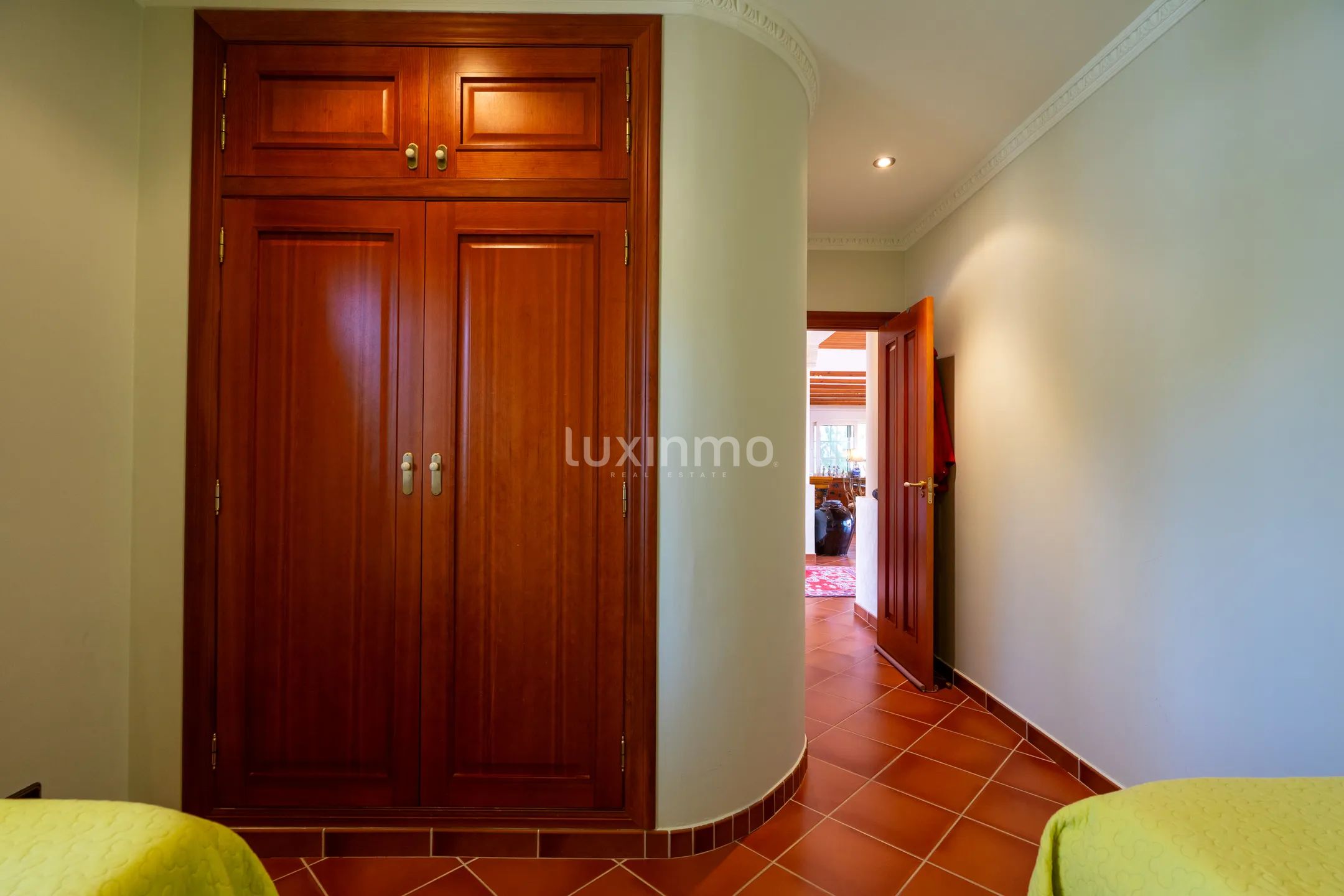 Stunning 4-Bedroom Detached House with Sea & Mountain Views in Benissa Costa — photo 11