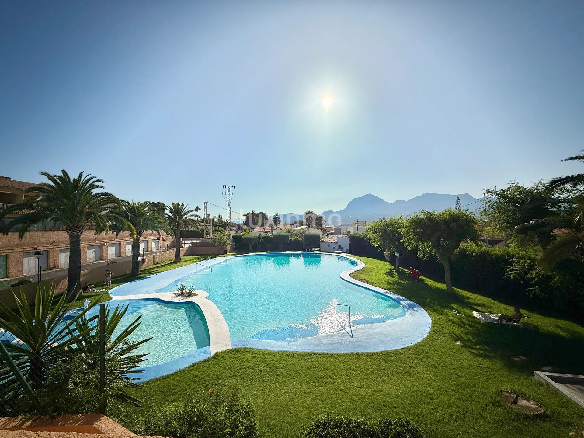 Потрясающий современный пентхаус в Эль-Альбире — photo 17