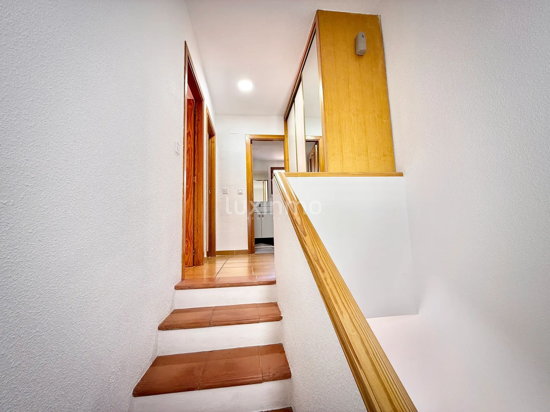 Потрясающий современный пентхаус в Эль-Альбире — photo 16