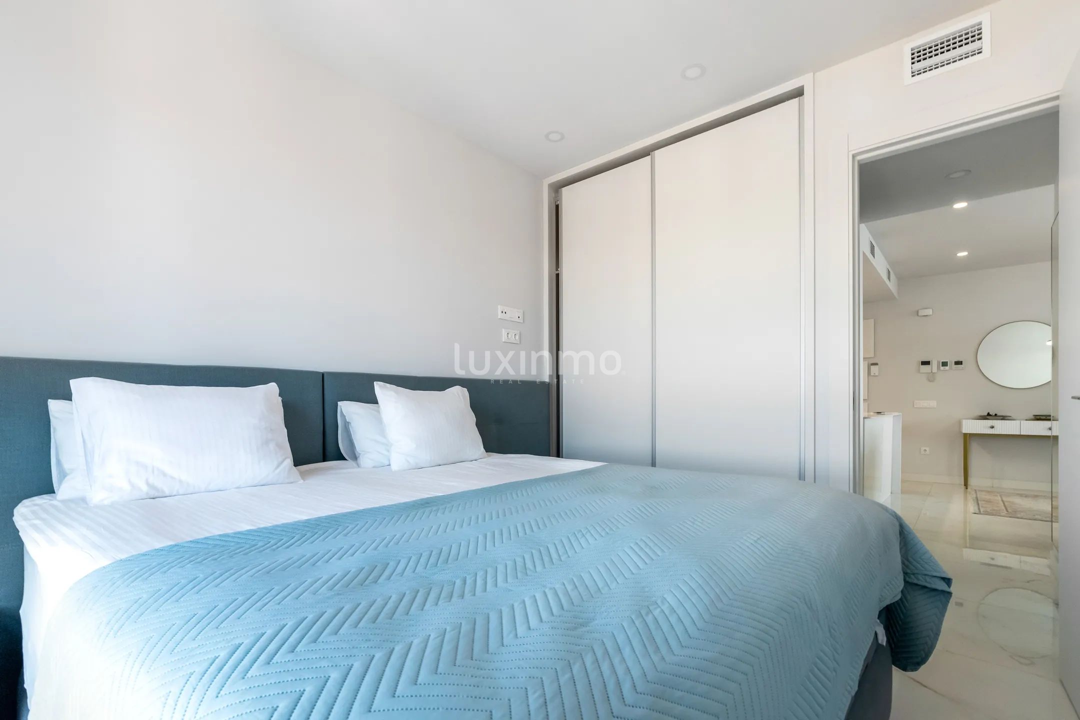 Flat for sale with spectacular sea views in Benidorm — photo 20