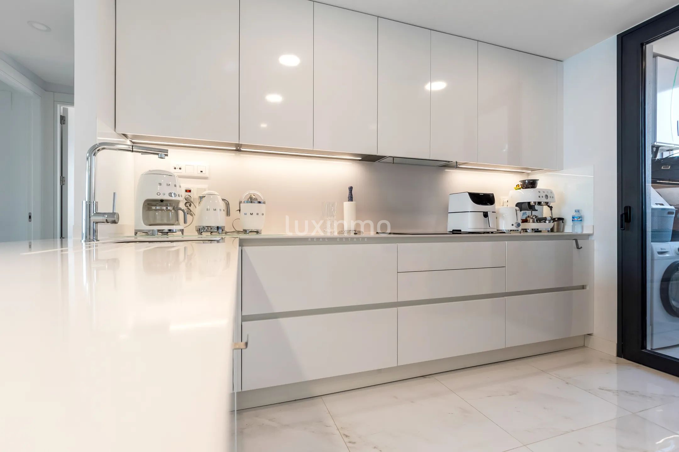 Flat for sale with spectacular sea views in Benidorm — photo 14