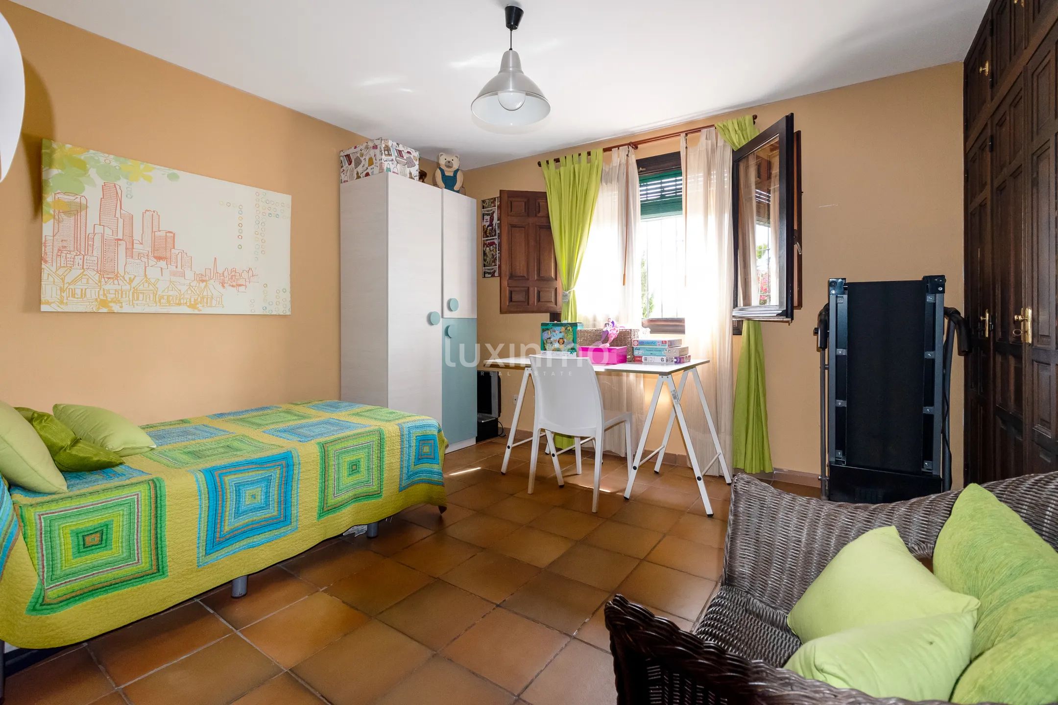 Detached Villa With Pool and Privacy — photo 34